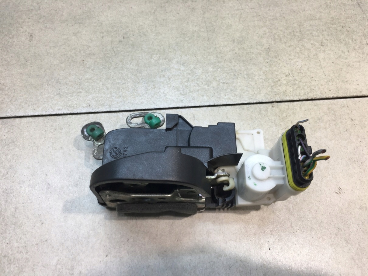 lock door left ALFA ROMEO 147 6 PIN 3D