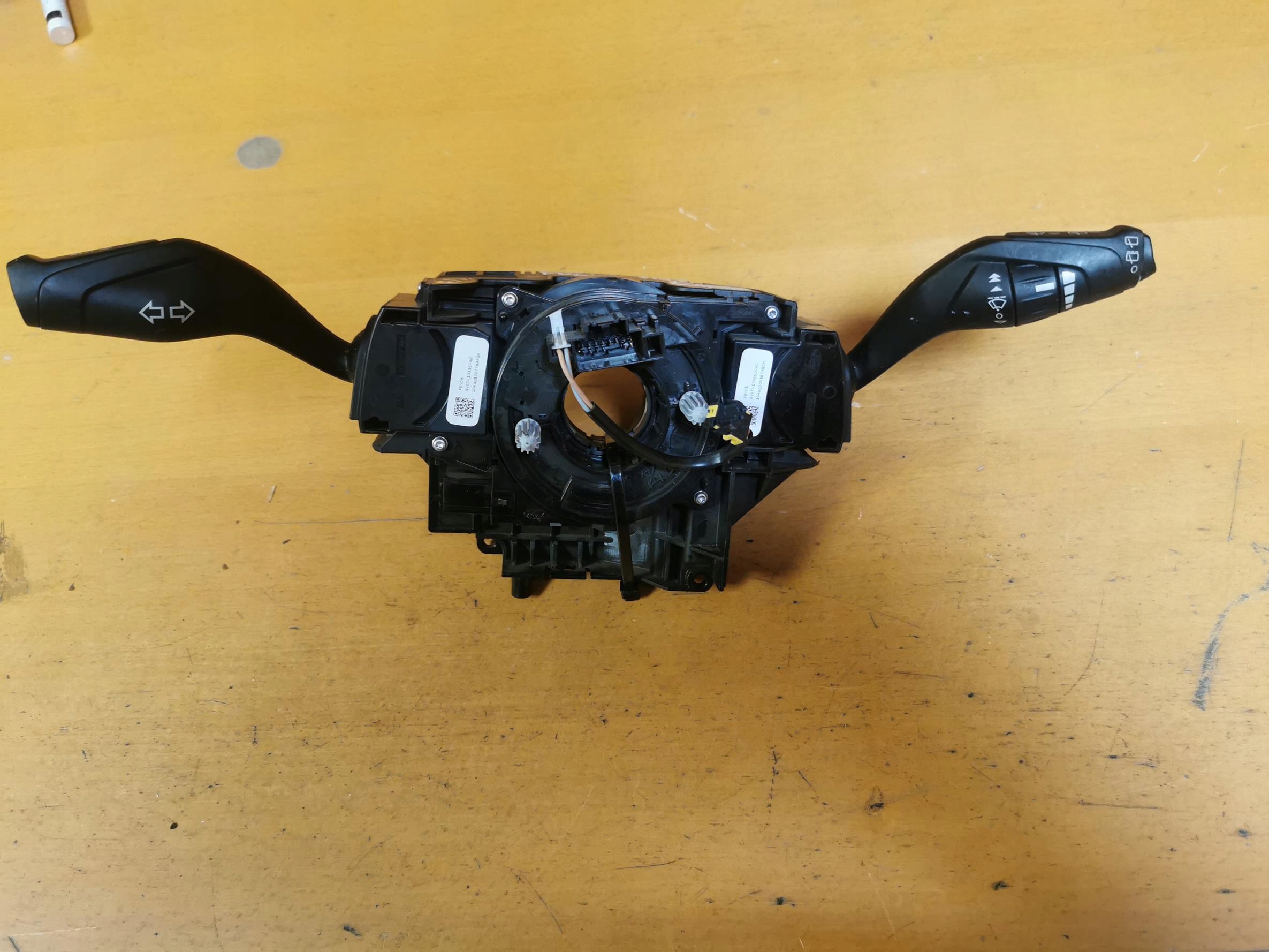 DEVIO LUCI TERGICRISTALLO TERGI FORD FOCUS MK3 10-19 EU