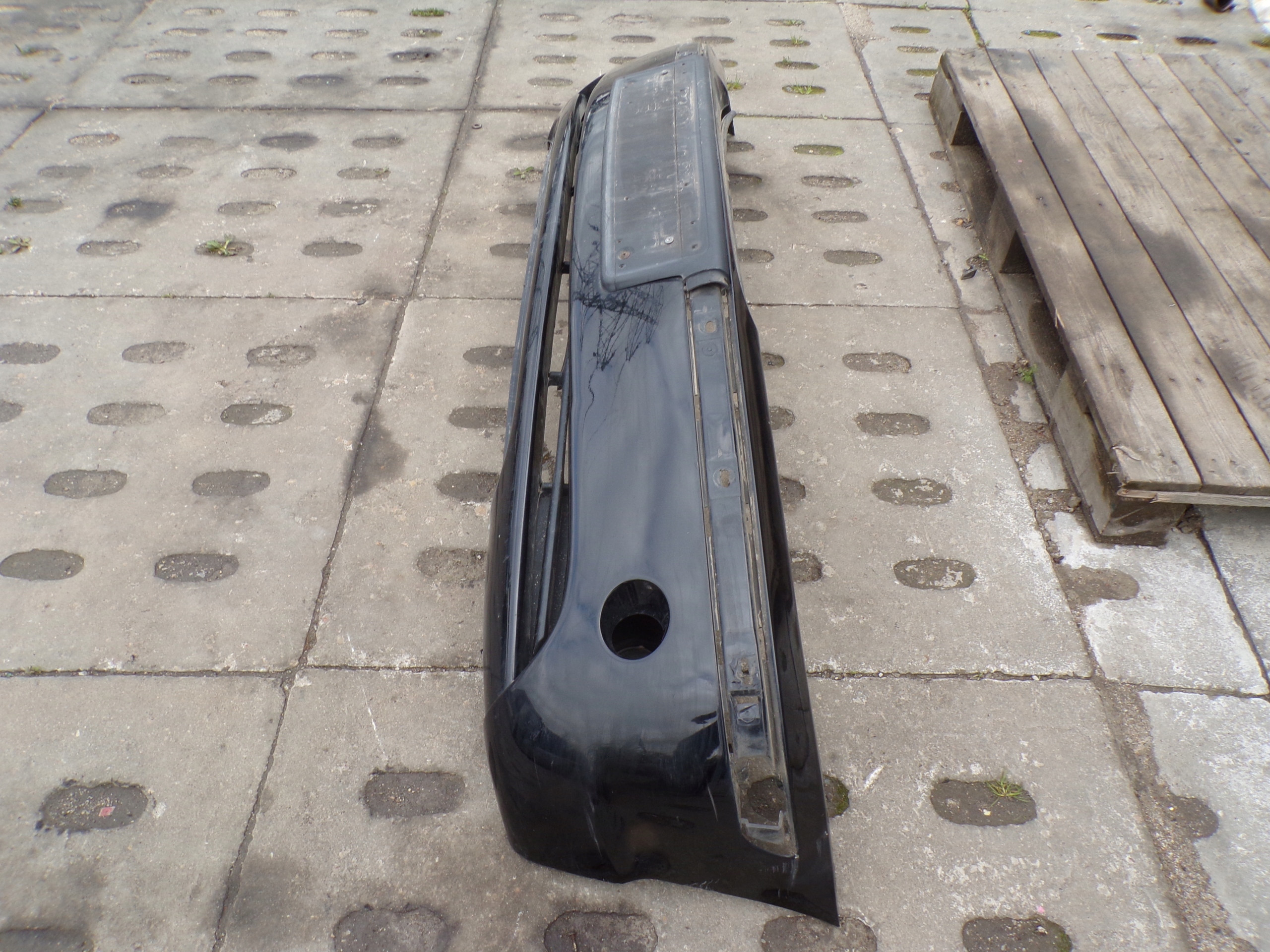 Frontstoßstange vorne BMW E46 LIFT Farbe SCHWARZ 2