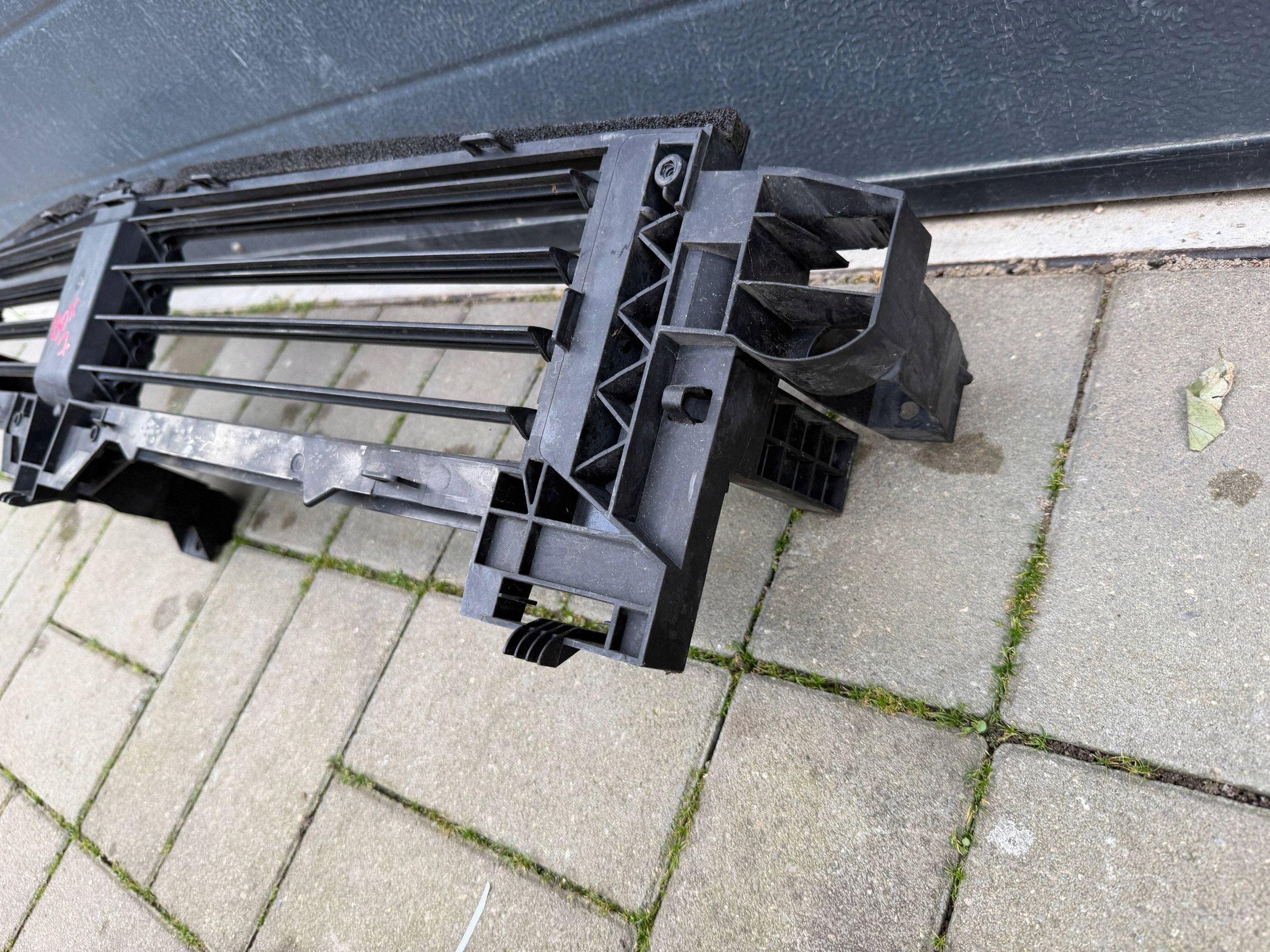 Mercedes A W177 blinds front front a1778850003