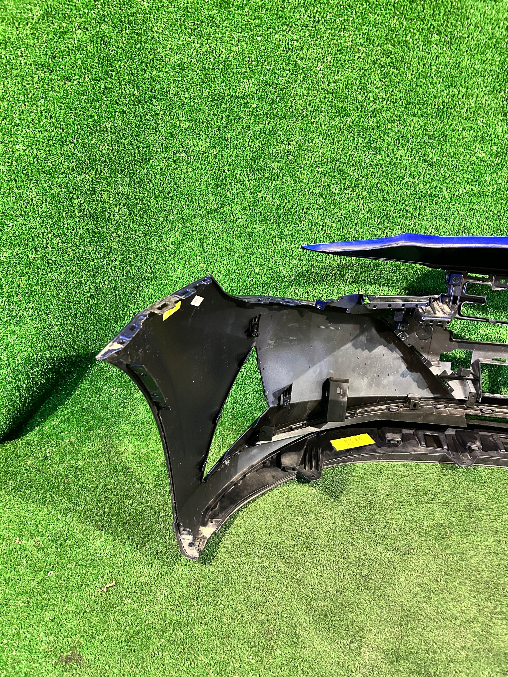 front bumper front HYUNDAI ELANTRA VII