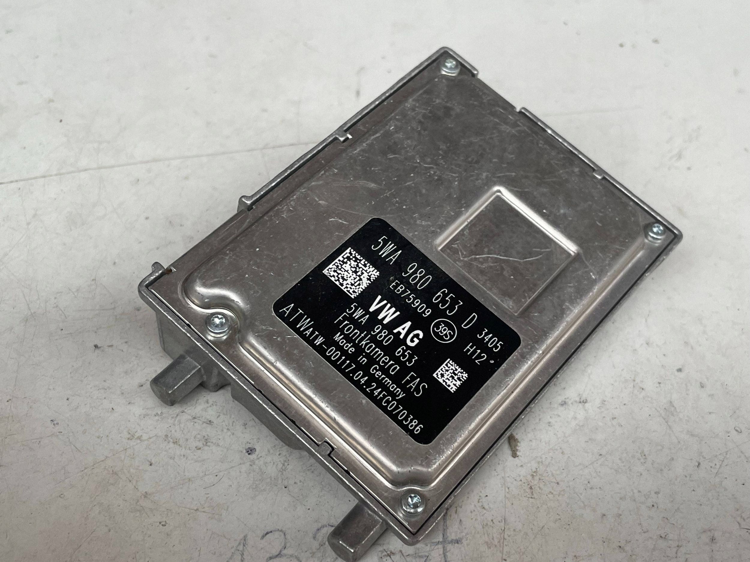 KAMERA PRZEDNIEJ windows (ADAS) AUDI A3 8Y 5WA980653D @M