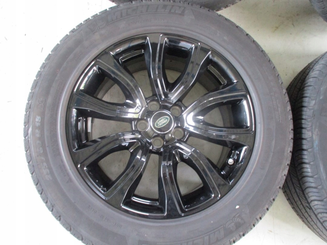 wheels discs tyres Range Rover Evoque R18 M+S 18r