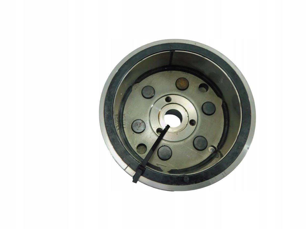 Magneto Koleso Yamaha Xvs 1100 Drag Star 98-06 U-11 5KS8145000000