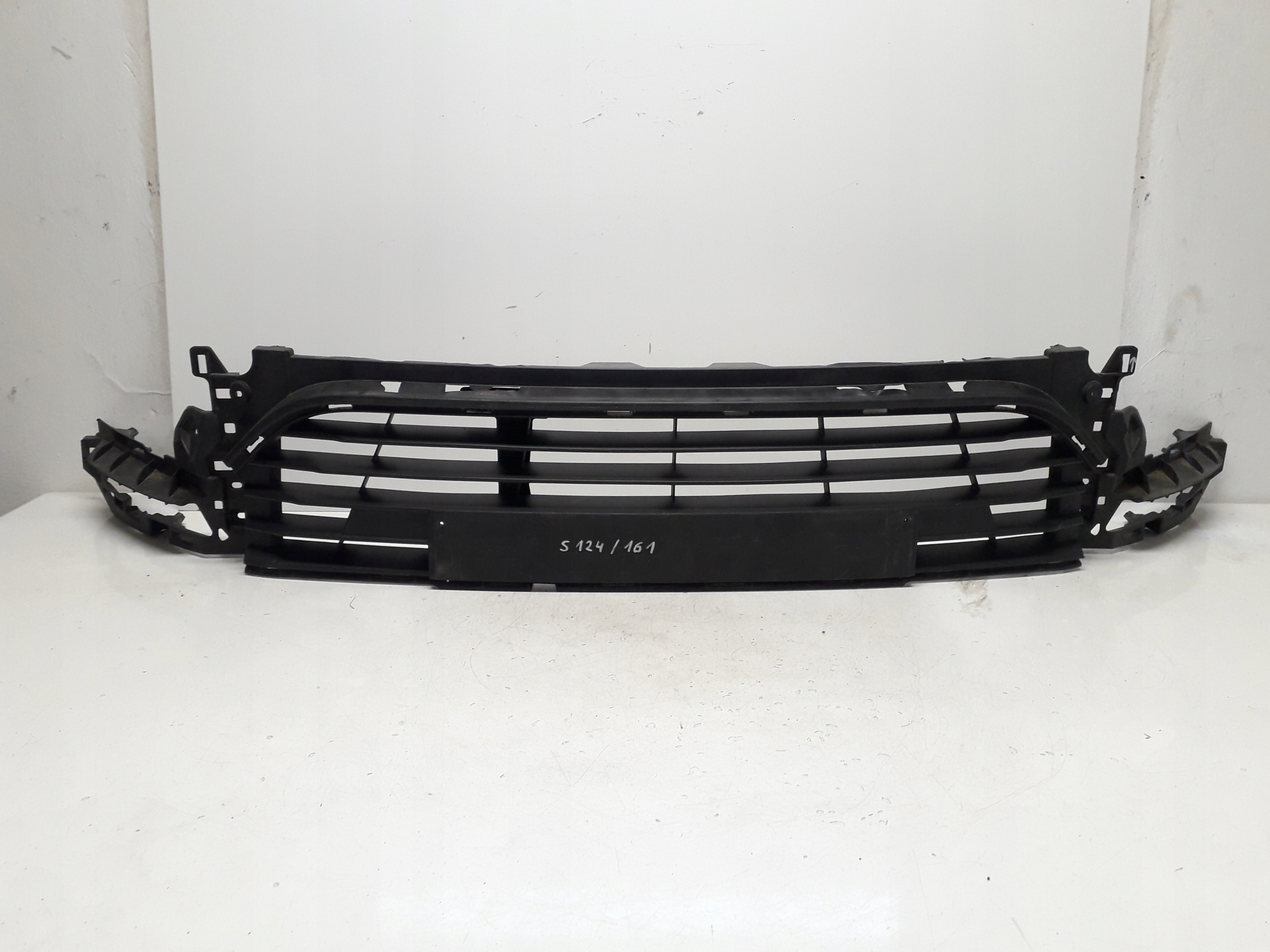RENAULT CLIO 4 IV 16- KRATKA ZDERZAKA GRILL ATRAPA 622541048R