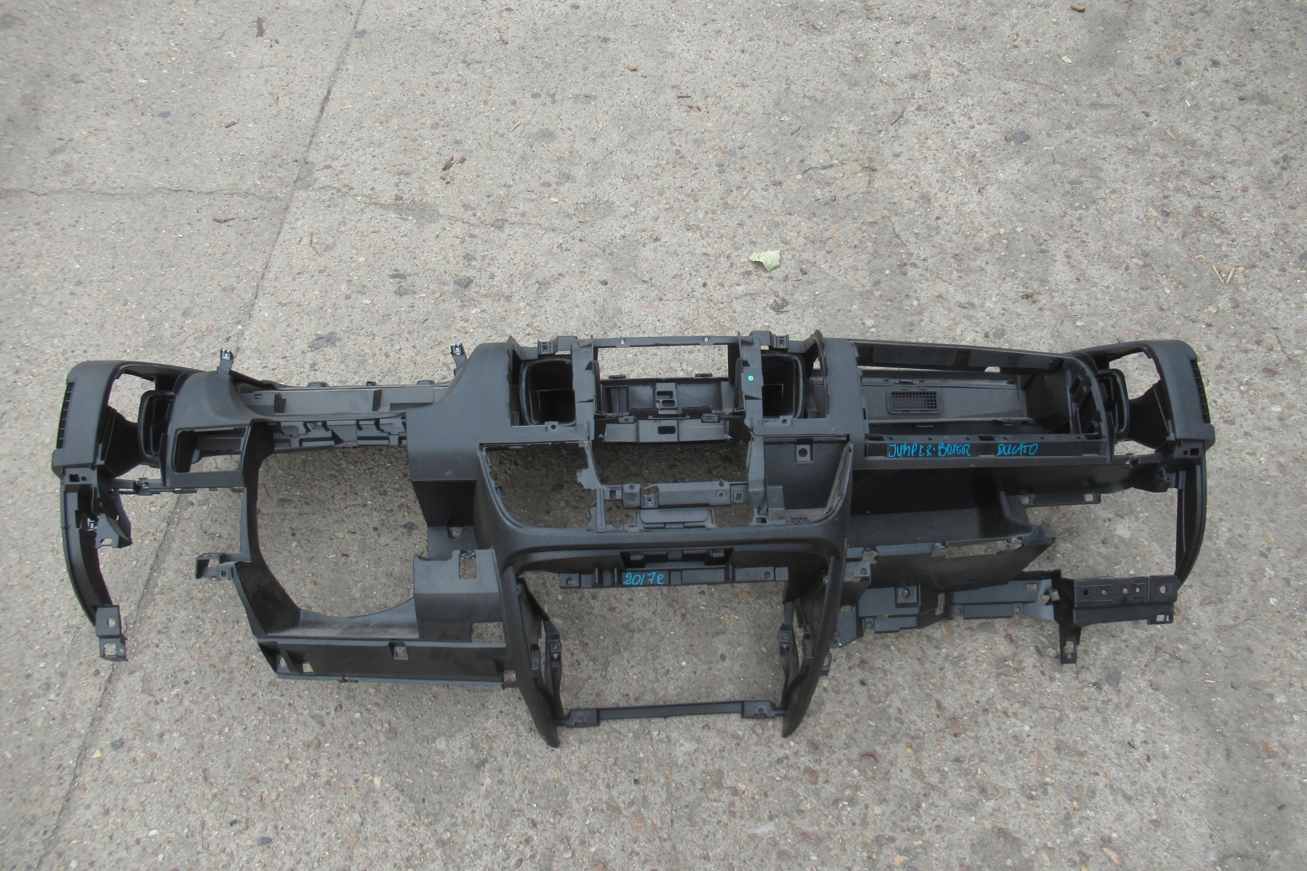 BOXER JUMPER 17R dashboard instrument panel console