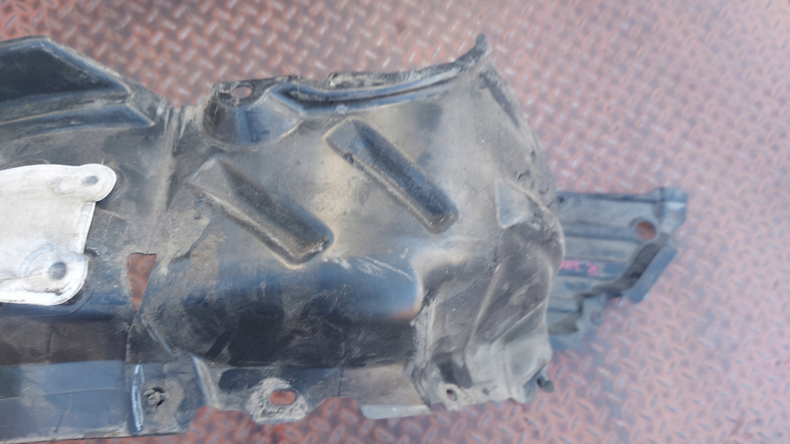 mudguard right front TOYOTA COROLLA E21 19- KOMBI