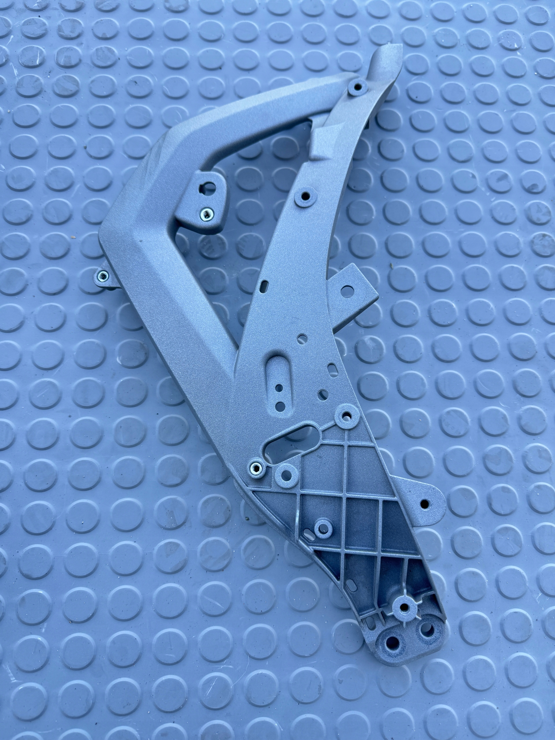 Bmw R1200GS R1250GS K50 K51 Rám Pravý držiak predného panelu 8528674