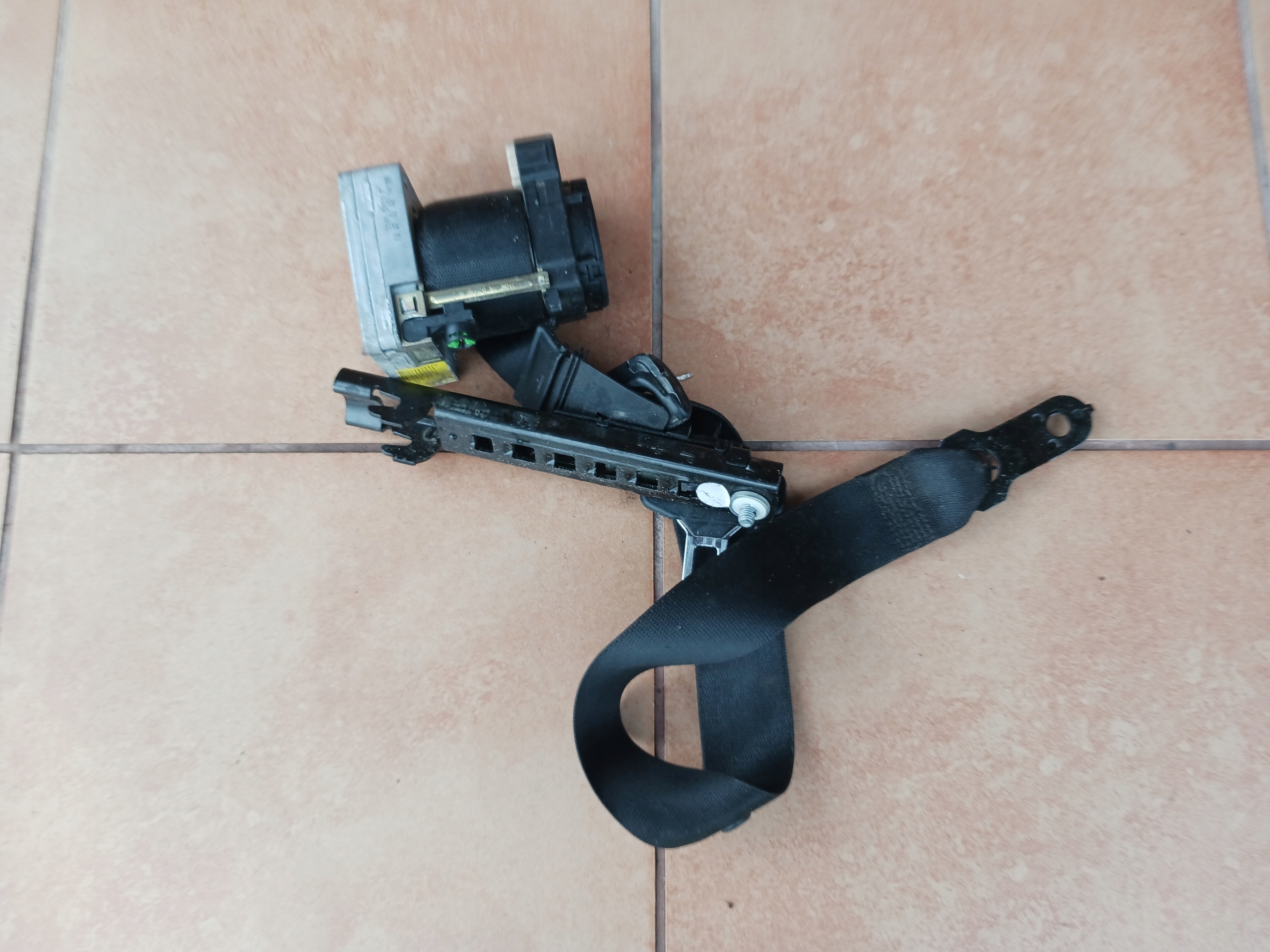 tension belt left front MERCEDES W203