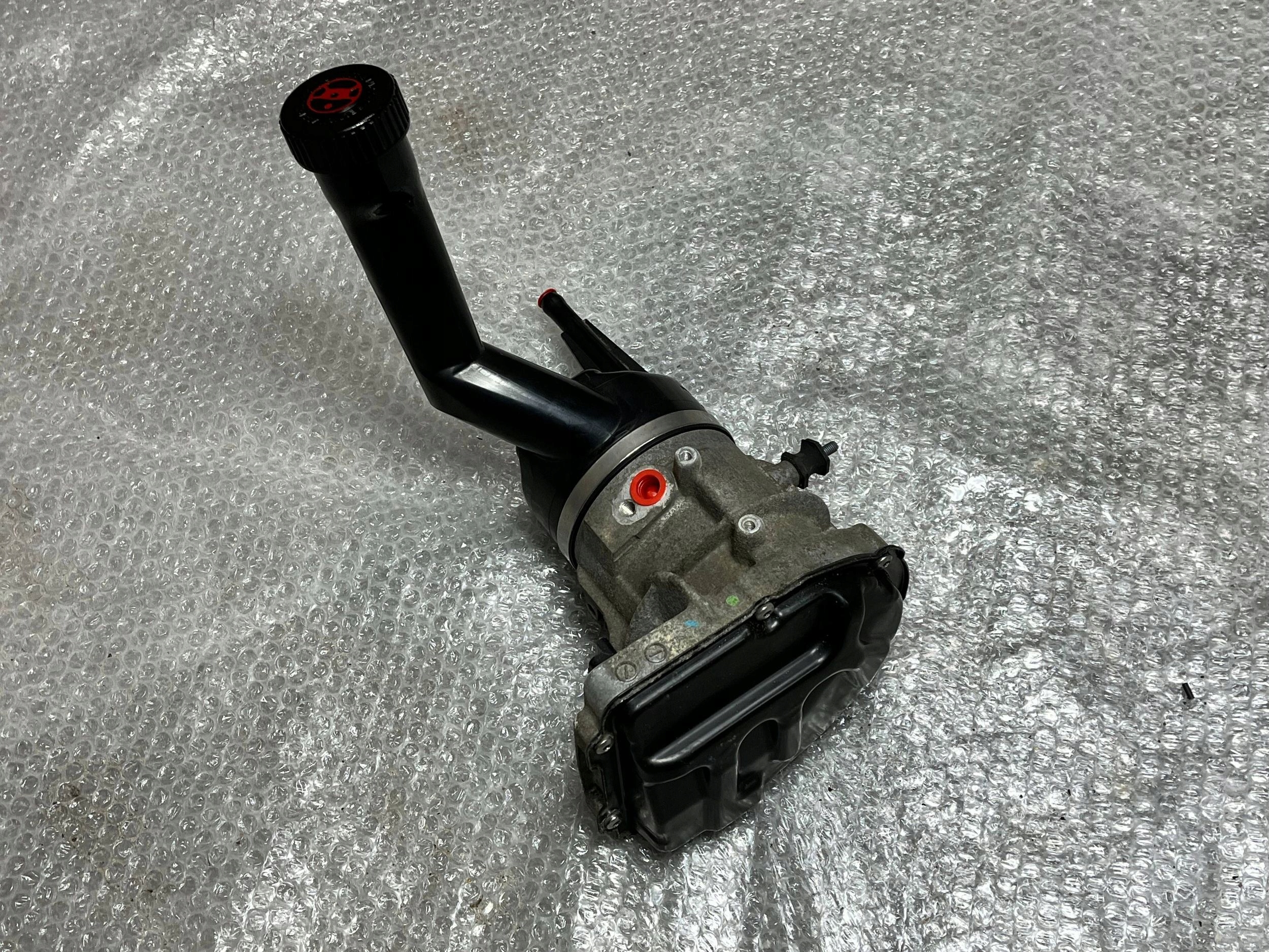 servo pump Peugeot 308 4007WY