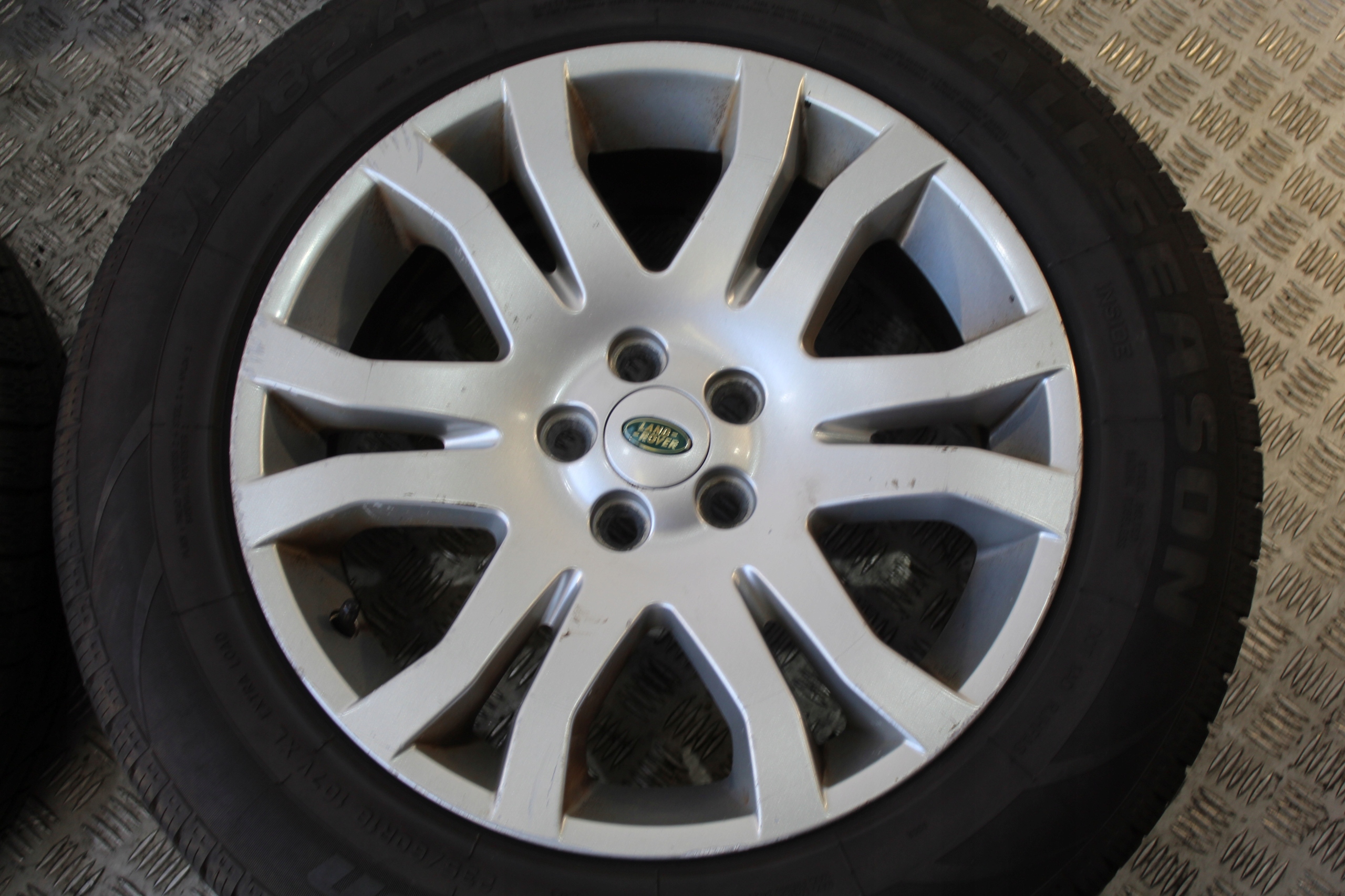wheels discs disc 235/60 R18 FREELANDER II