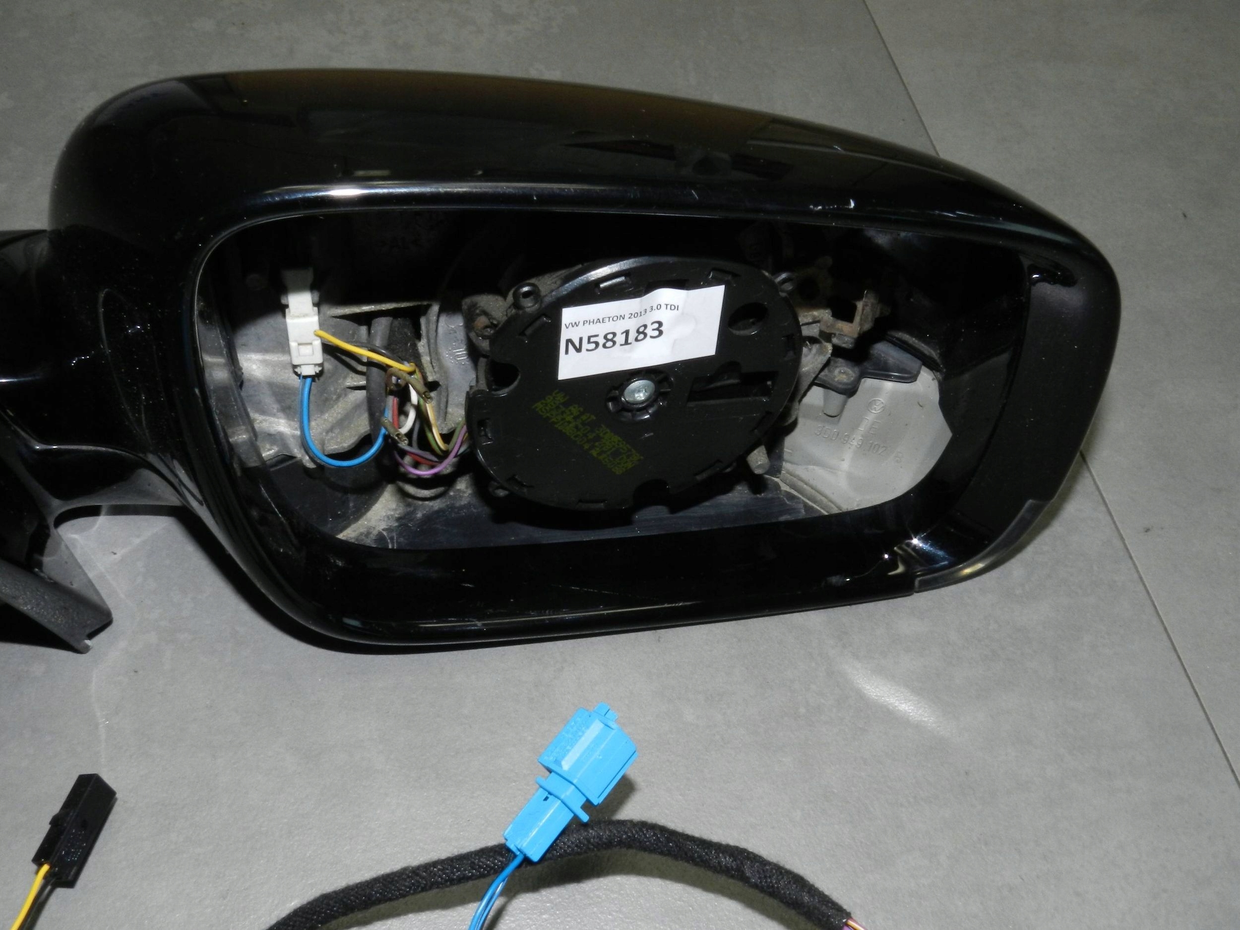 Volkswagen Phaeton electrics mirror right 12+2+2 piny