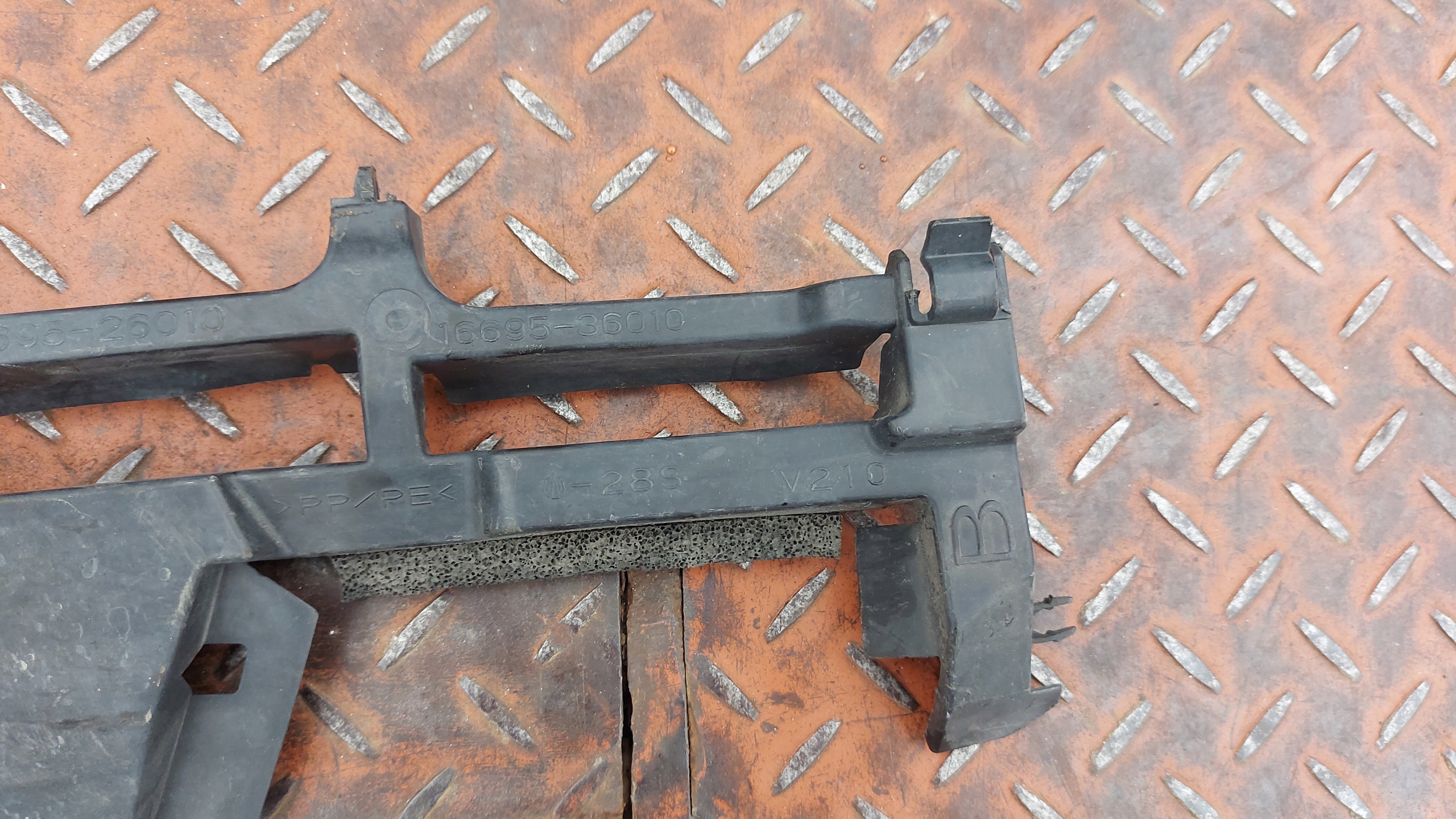 air duct air line left left front TOYOTA RAV4 IV 12