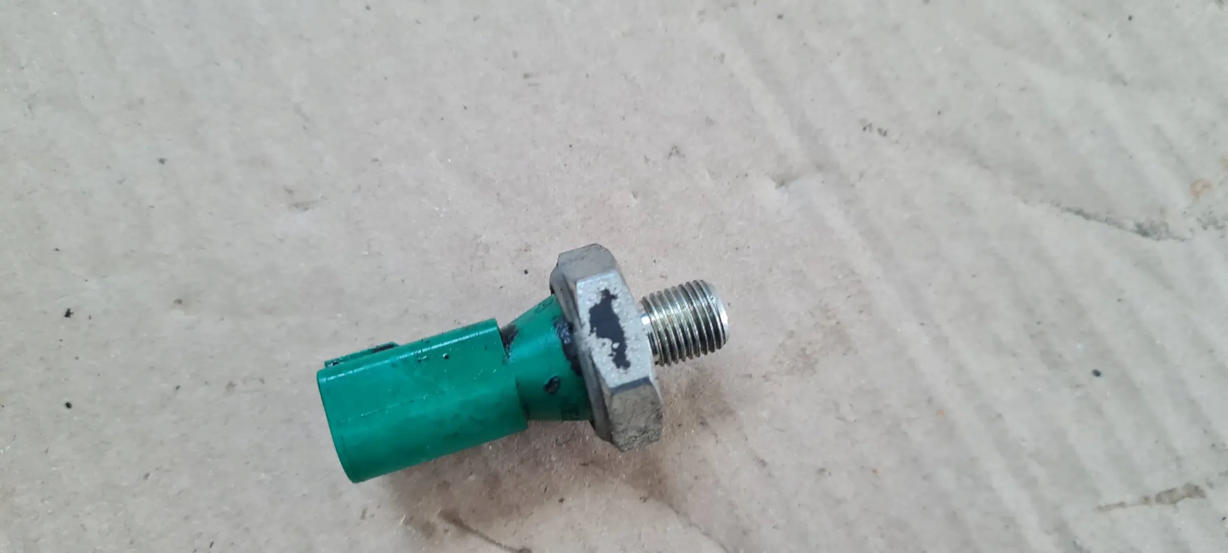 S6 C7 4G LIFT SENSORE PRESSIONE OLIO 4.0 TFSI 079919081D S7 4G