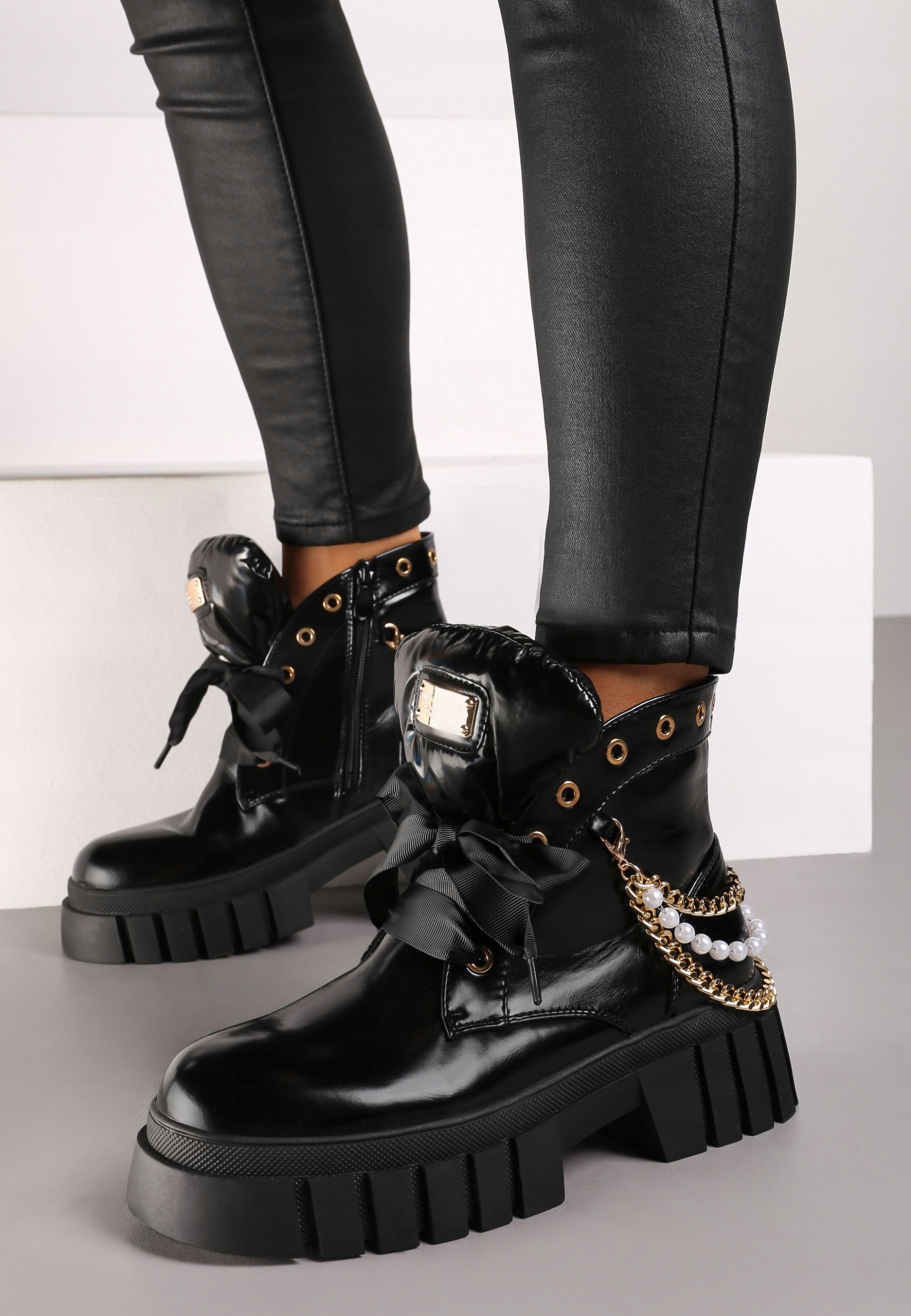 Born2Be Czarne Botki damskie 43 Imitacja skóry Rozmiar 43