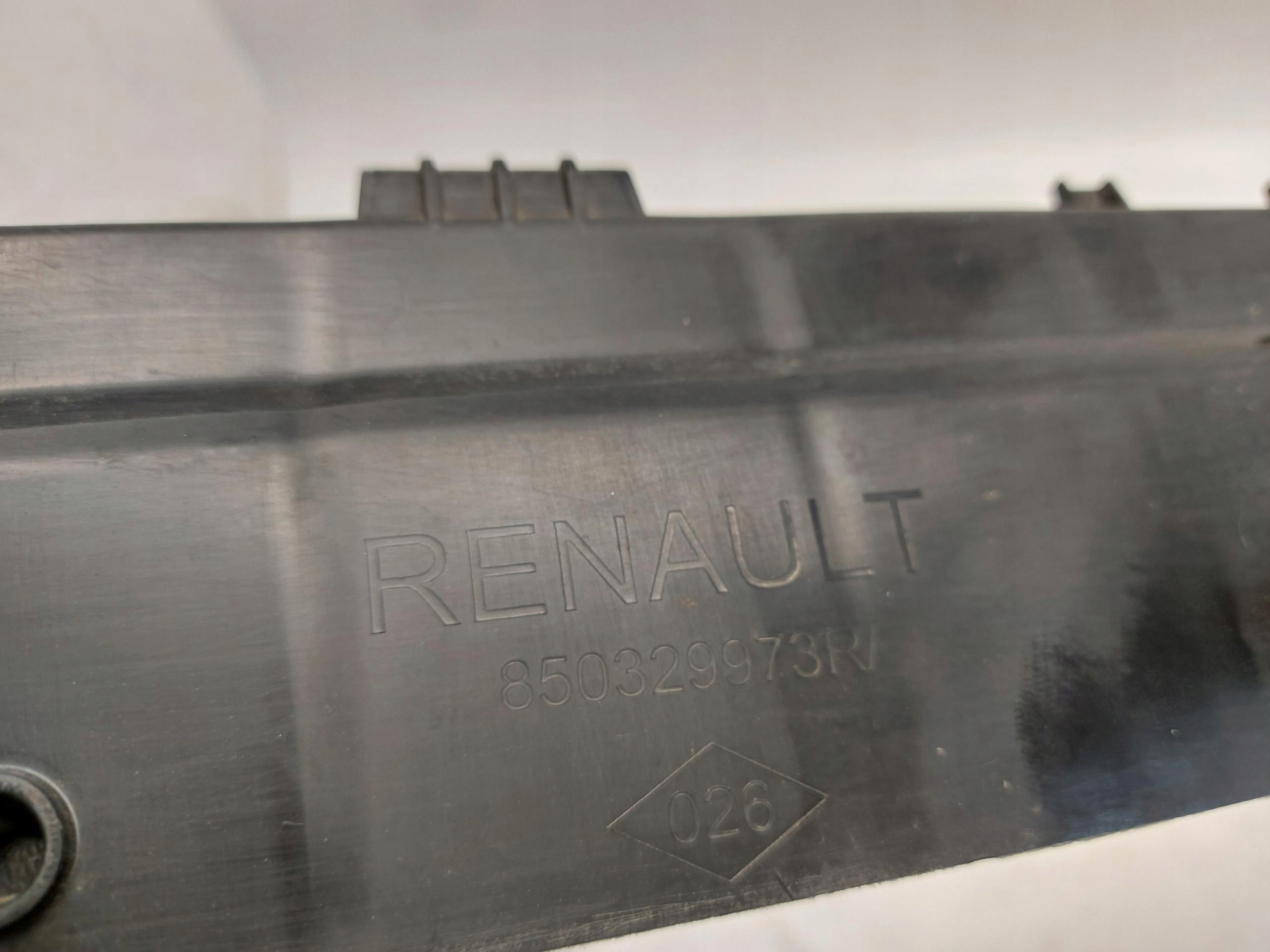 RENAULT Scenic E-Tech V 5 Support Support plaque Pare choc Arrière 850329973R