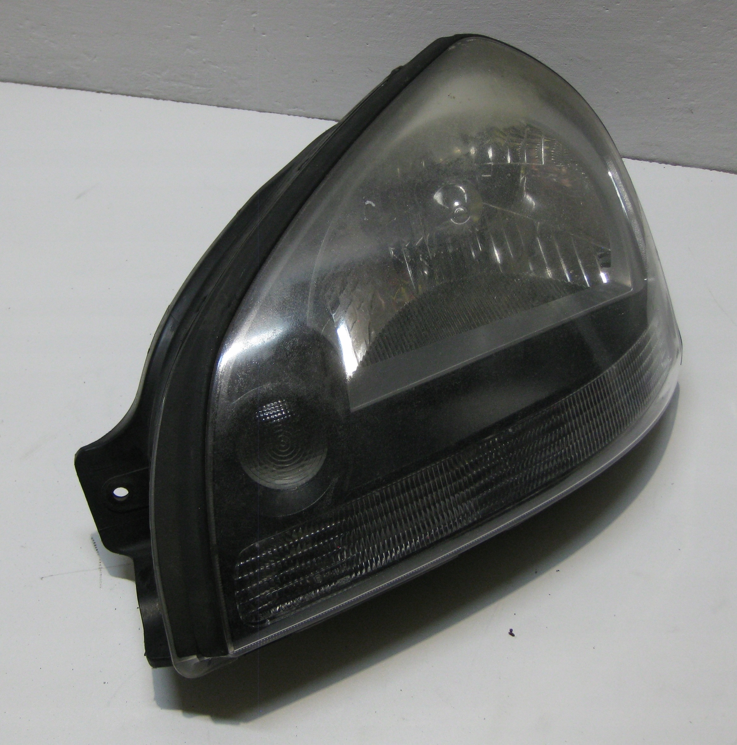 HYUNDAI TUCSON and 08R REFLEKTOR light left front EU 92101-2EXXX