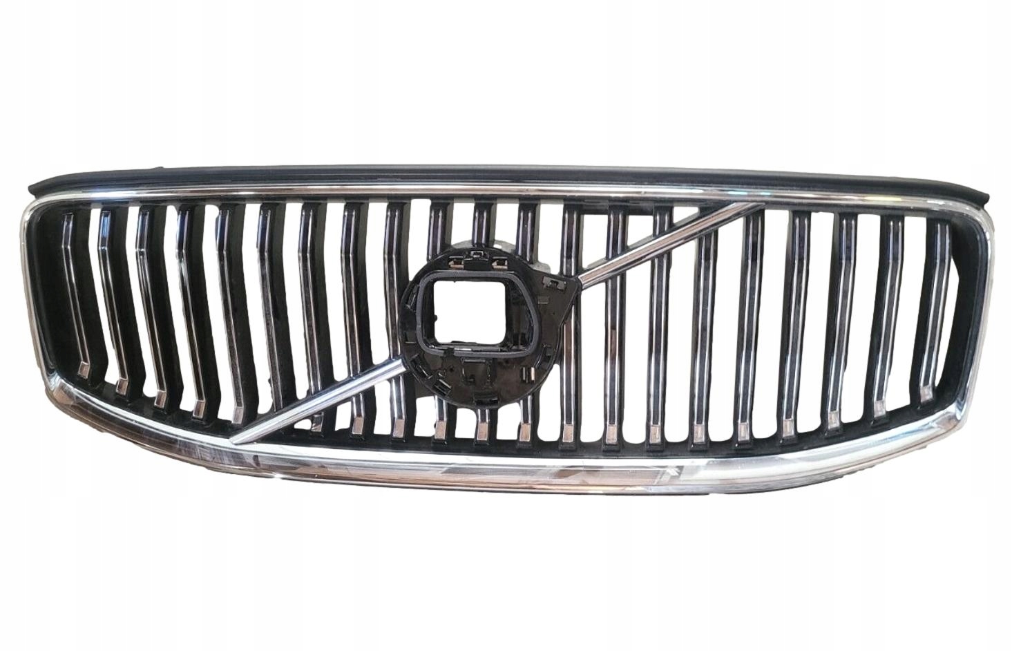 VOLVO XC60 II kratka grill atrapa chlodnicy zderzaka przod Plus Bright OE