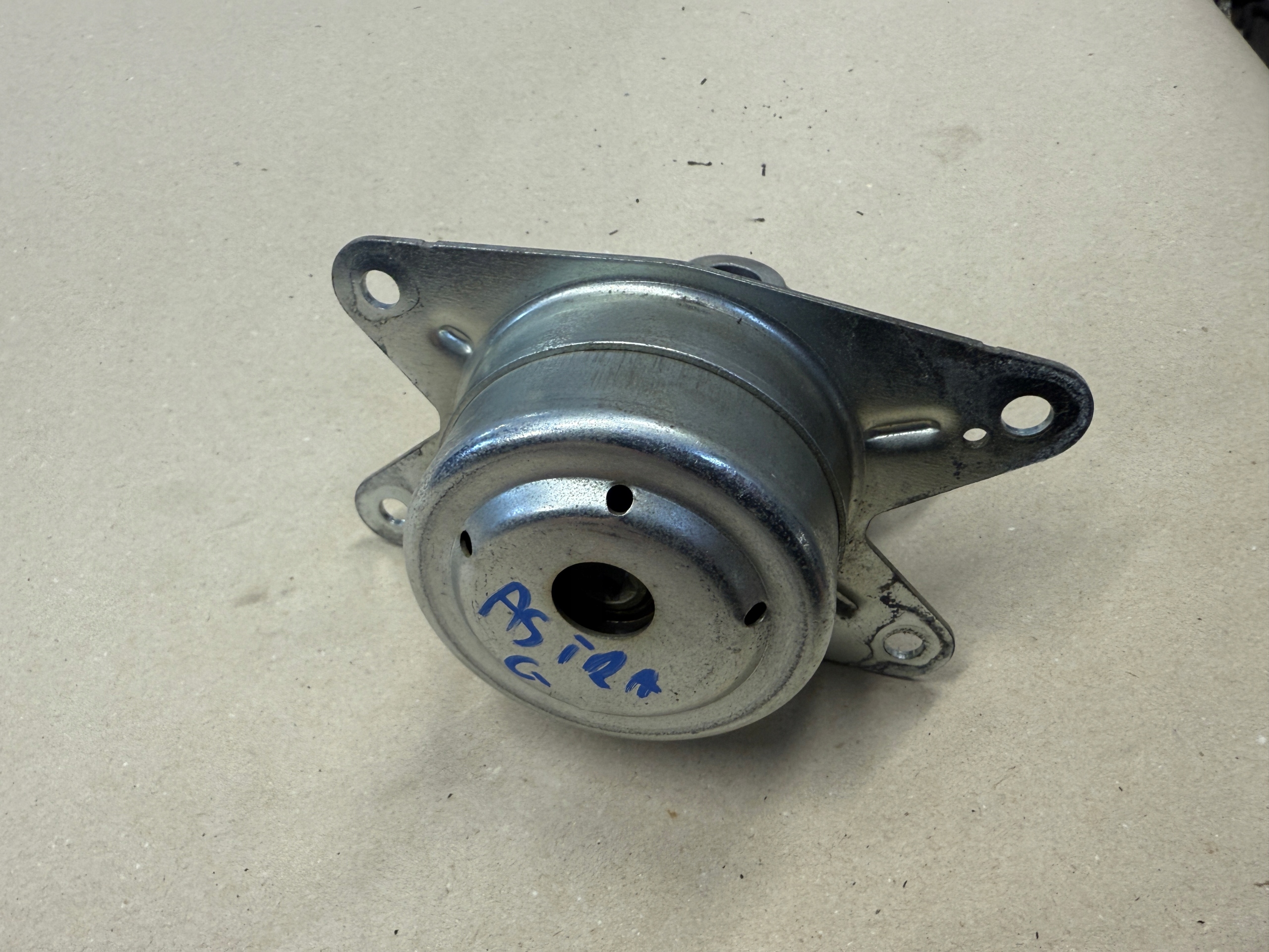 OPEL ASTRA II G 1.6 support engine mount 90575456