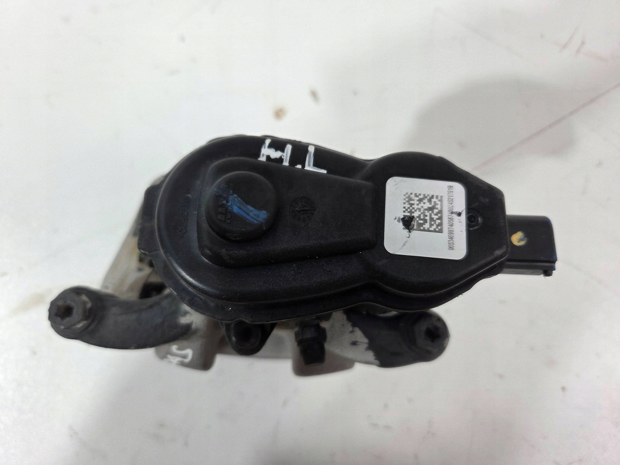 Jeep Compass II caliper brake rear left 55610 (B730)
