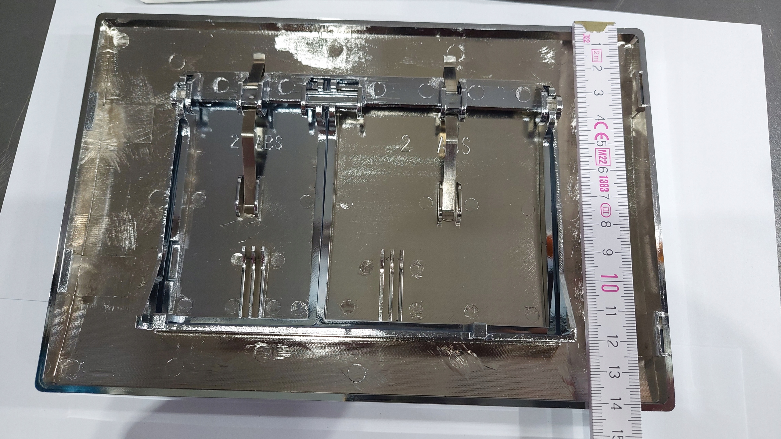 Przycisk spłukujący do WC Armatura Kraków Victoria chrom błyszczący Linia Victoria