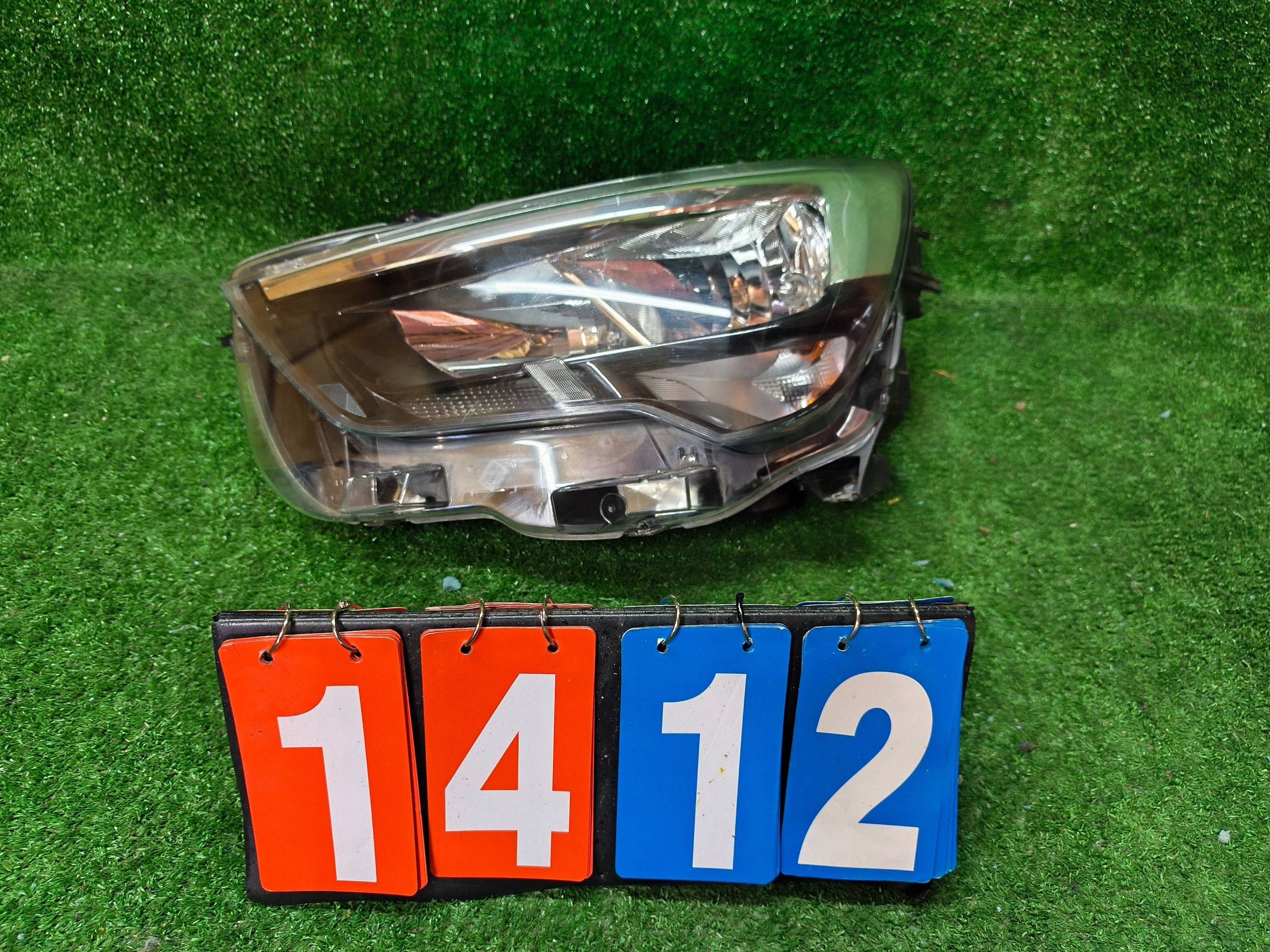 REFLEKTOR Gauche Avant OPEL COMBO E 18- NR.R1412