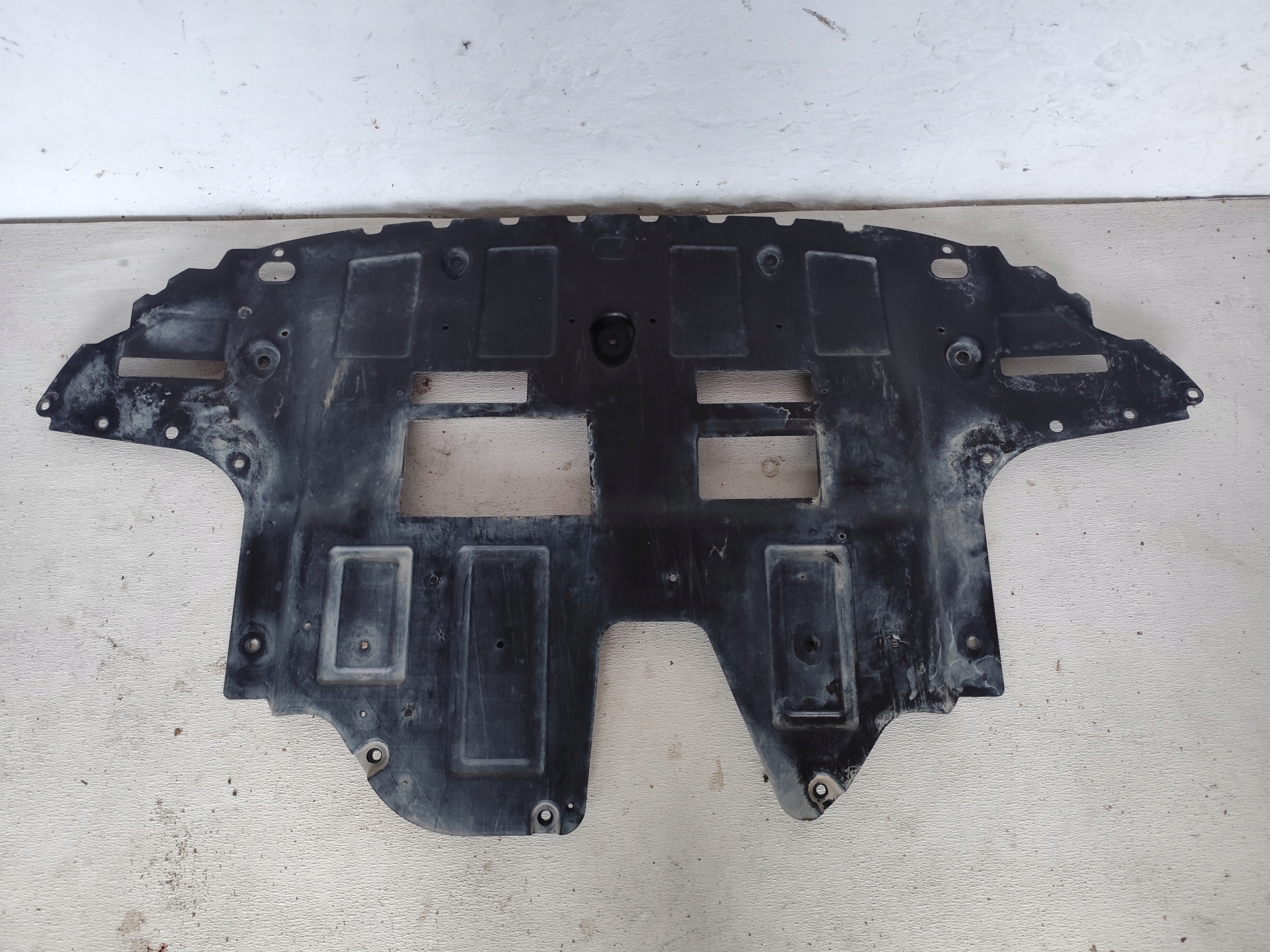 HYUNDAI I20 II 2016 COUPE 3D cover lower below engine