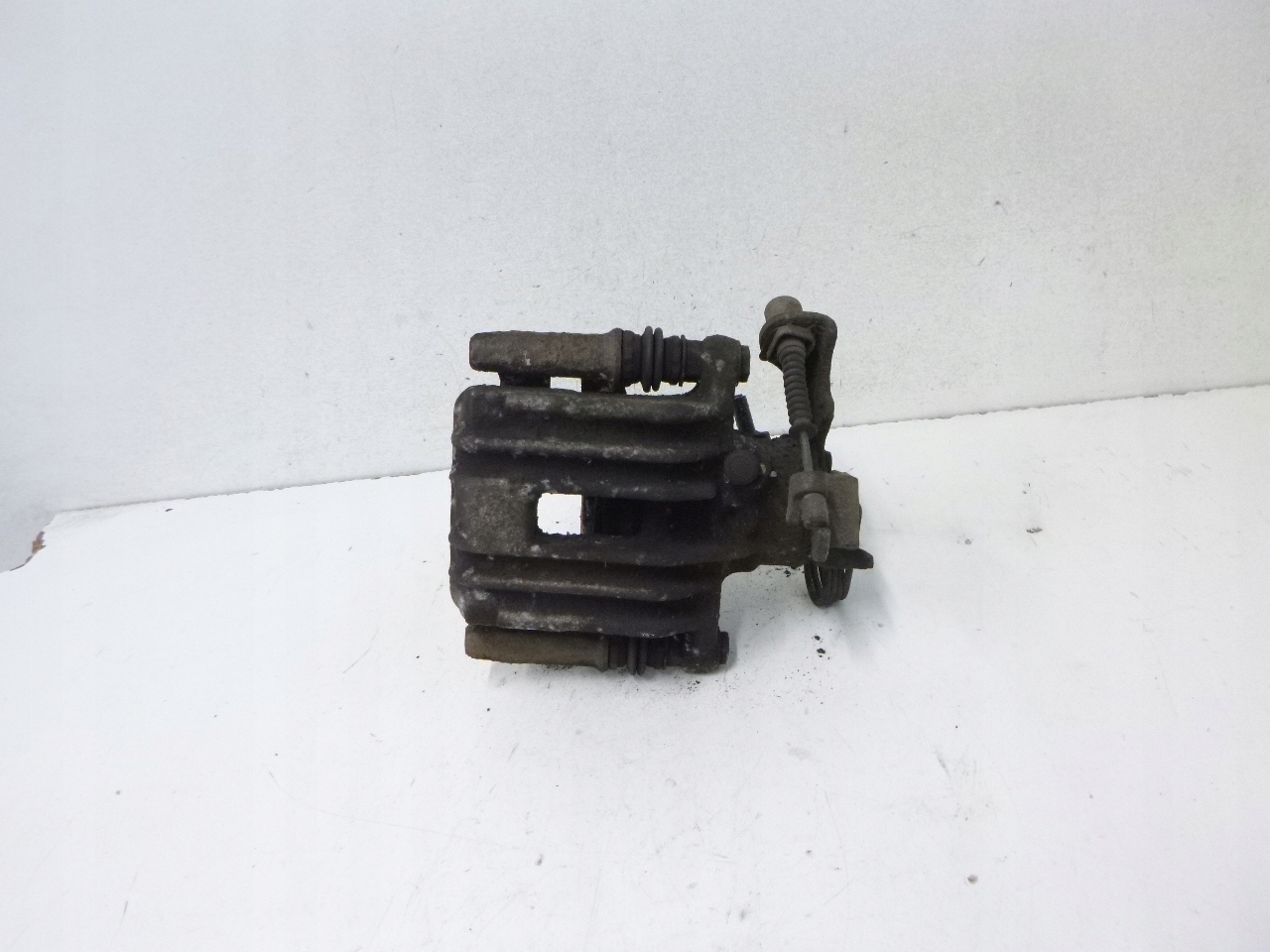 caliper brake rear part left VW Passat B5 1.8