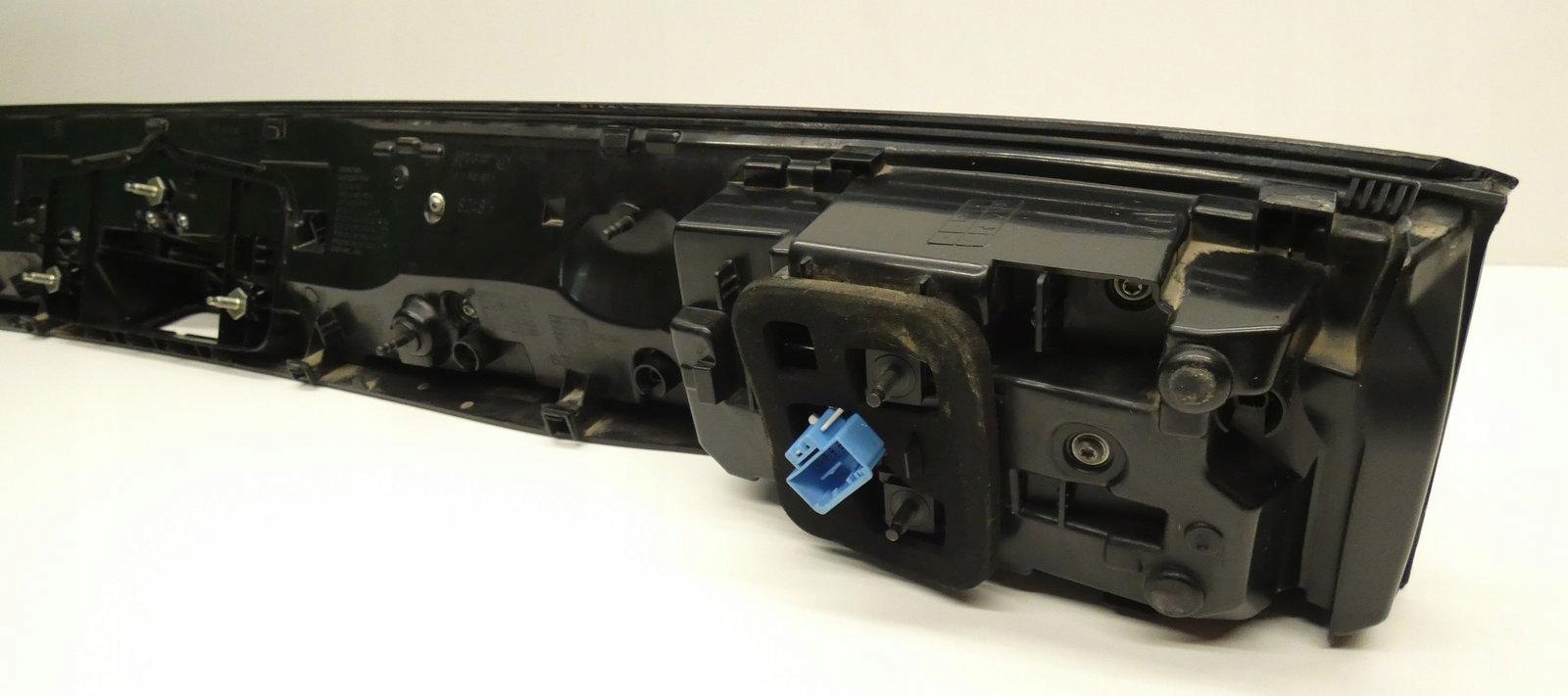 VW TIGUAN III 3 571945307A 2024- cap light rear LED