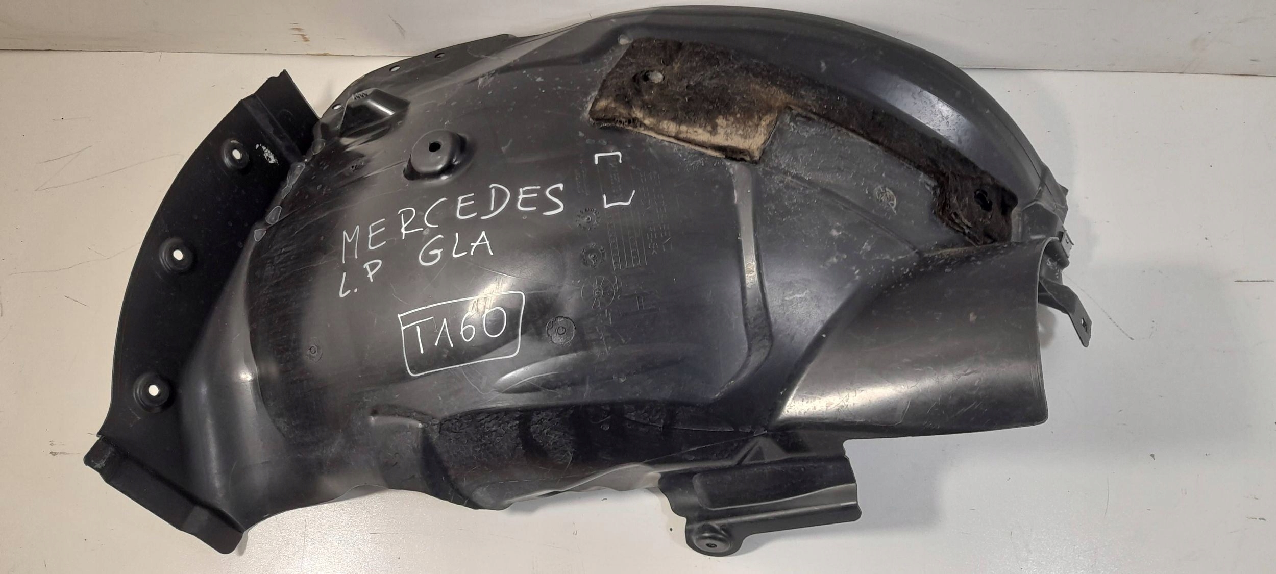 Mercedes-Benz GLA H247 mudguard front left A2478807909 (T160)