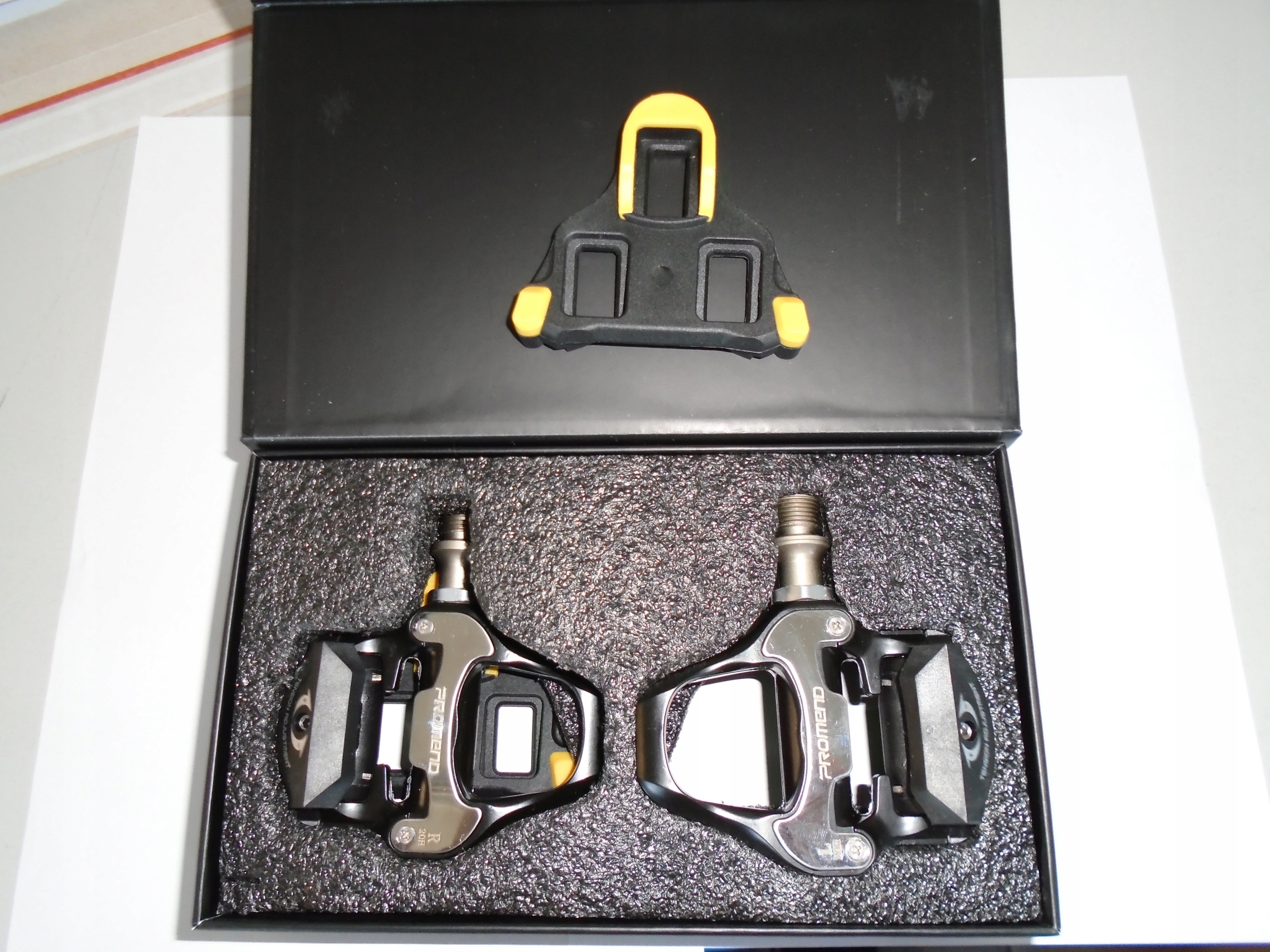 pedały zatrzaskowe Promend system Spd Sl maszyny