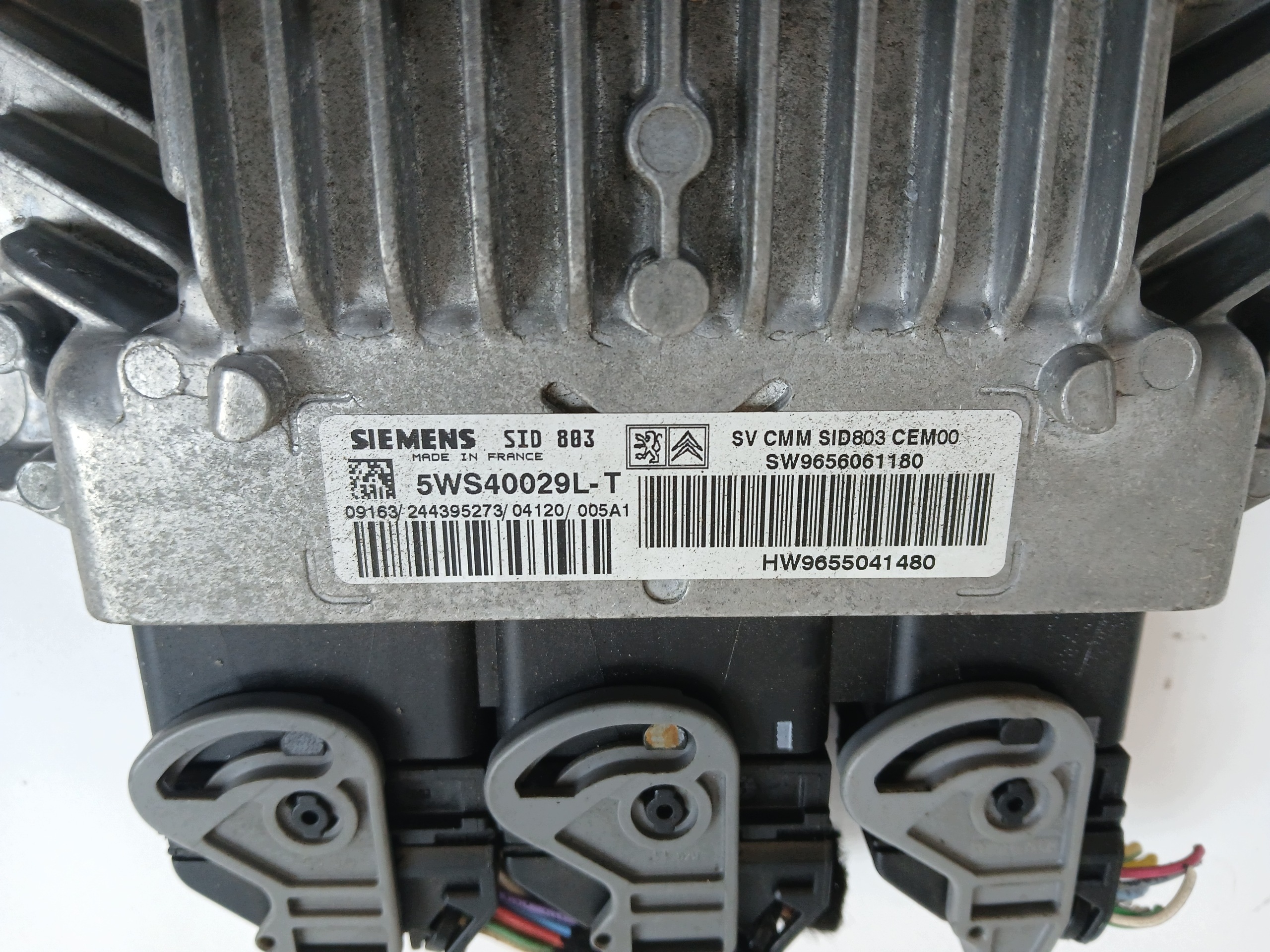 PEUGEOT 307 2.0 HDI control unit of the engine 9656061180