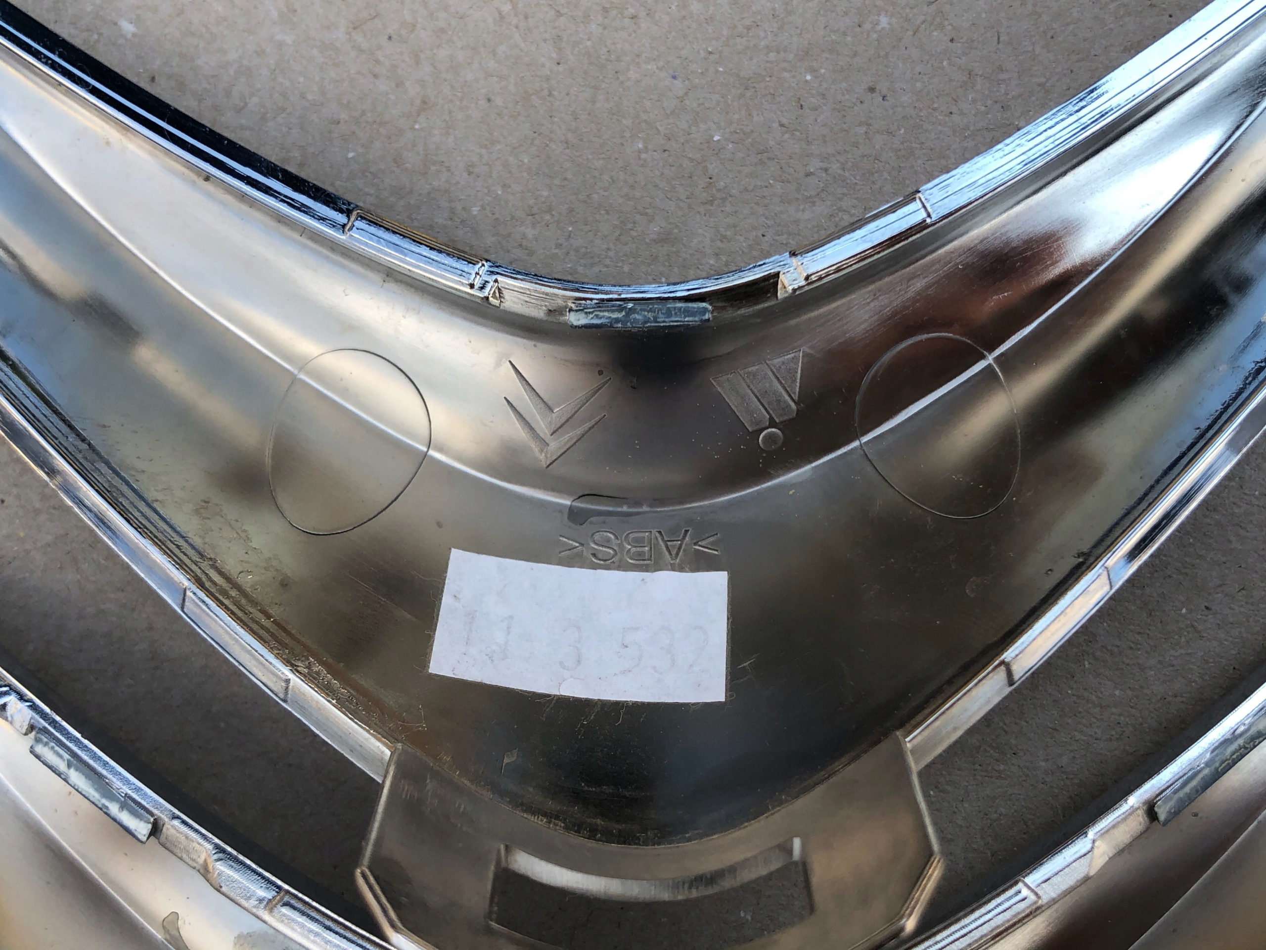 CITROEN C1 2 LISTWA GRILL ATRAPA CHROM 75314 0H030 Installation side Front