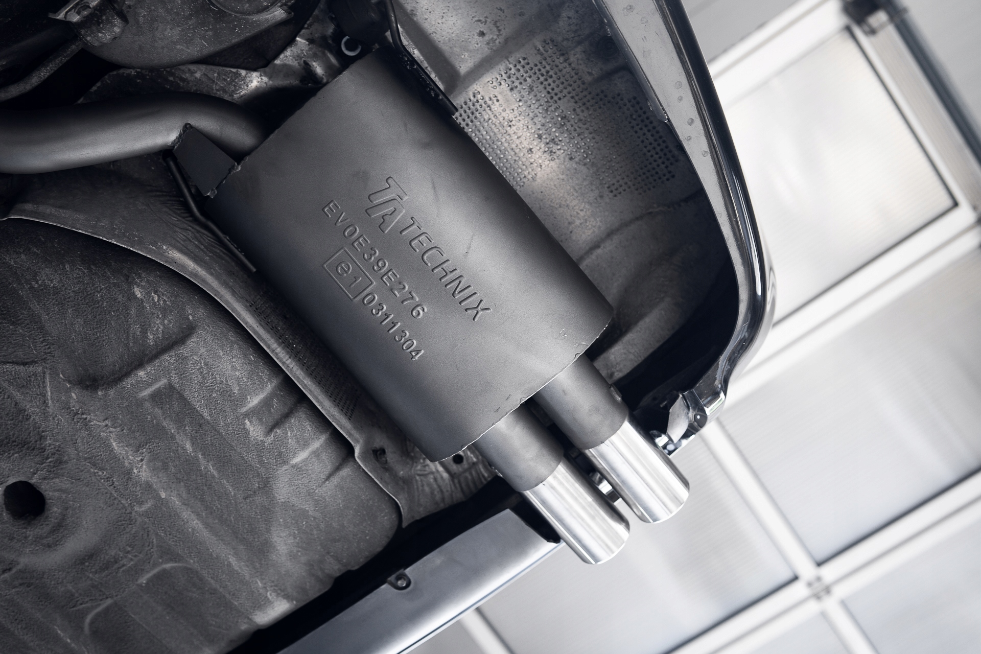 BMW E39 SPORTOWY KOŃCOWY TŁUMIK 2X76MM SILNIKI SZEŚCIOCYLINDROWE M52 M54 Jakość części (zgodnie z GVO) Z - zamiennik