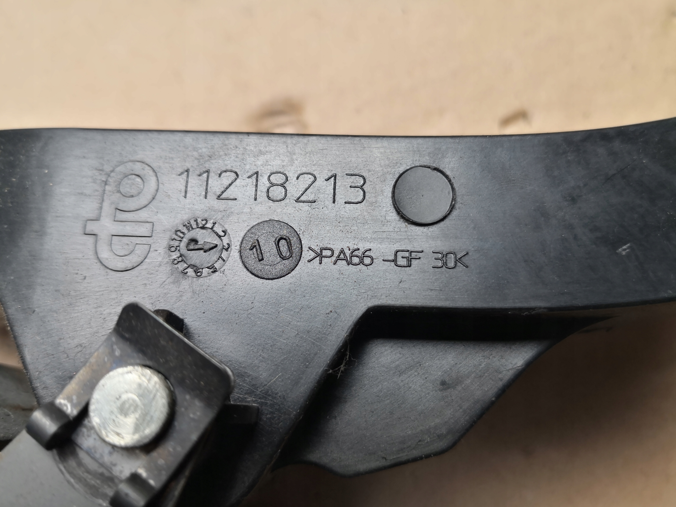accelerator pedal potentiometer DACIA SANDERO 11218213