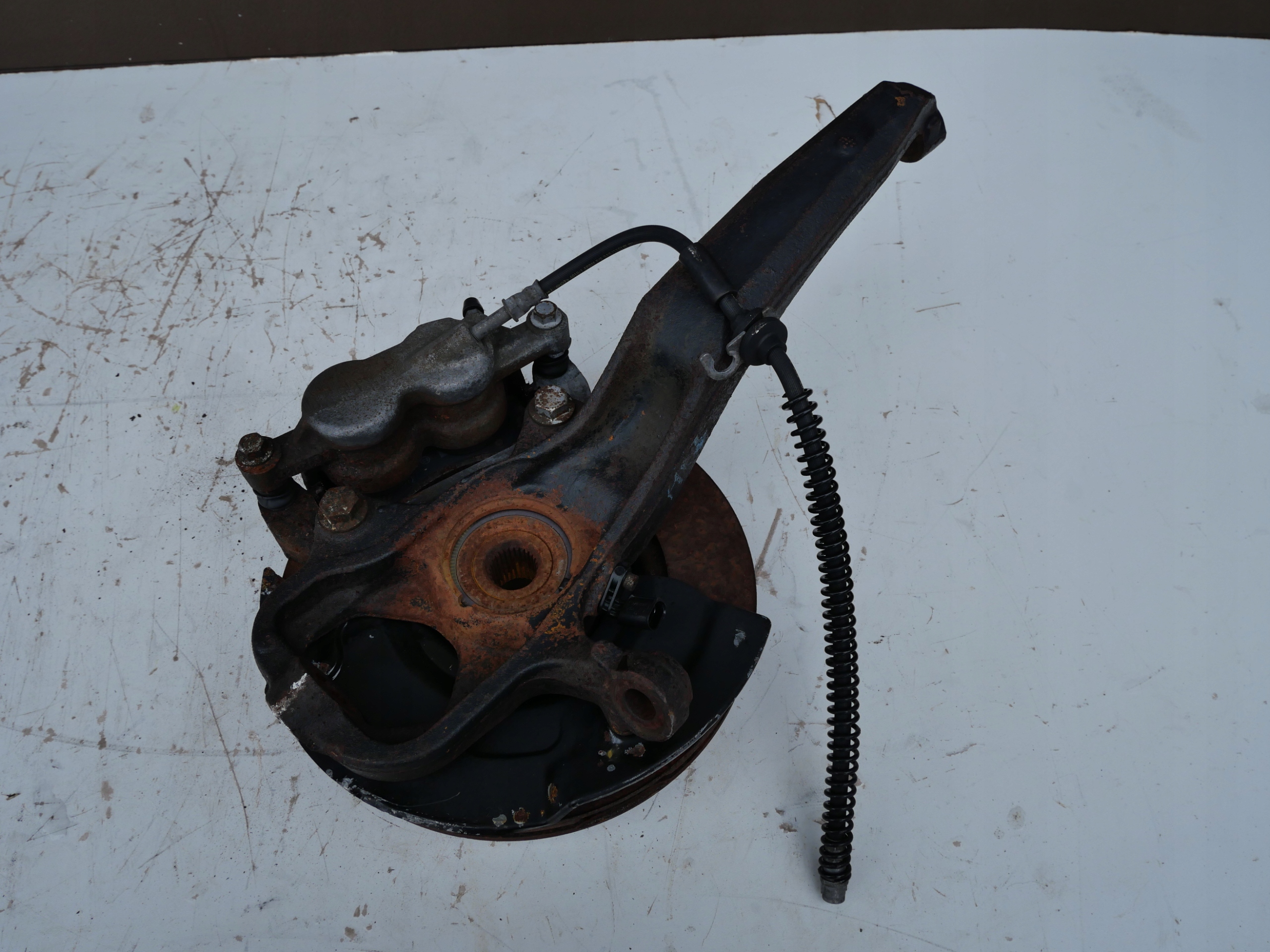 VW AMAROK 2H swing right front 2H0258J