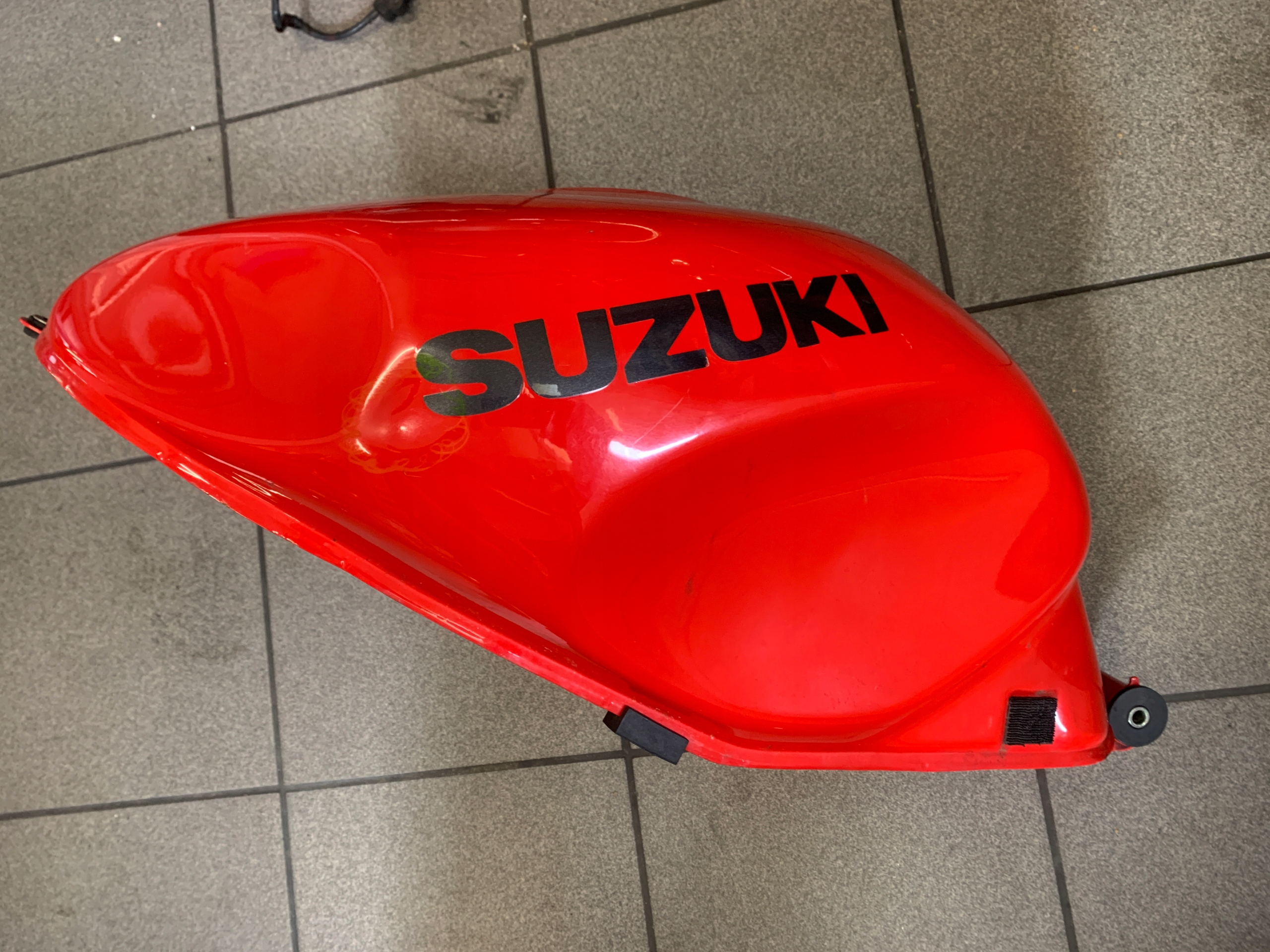 Suzuki TL 1000 S топливный бак