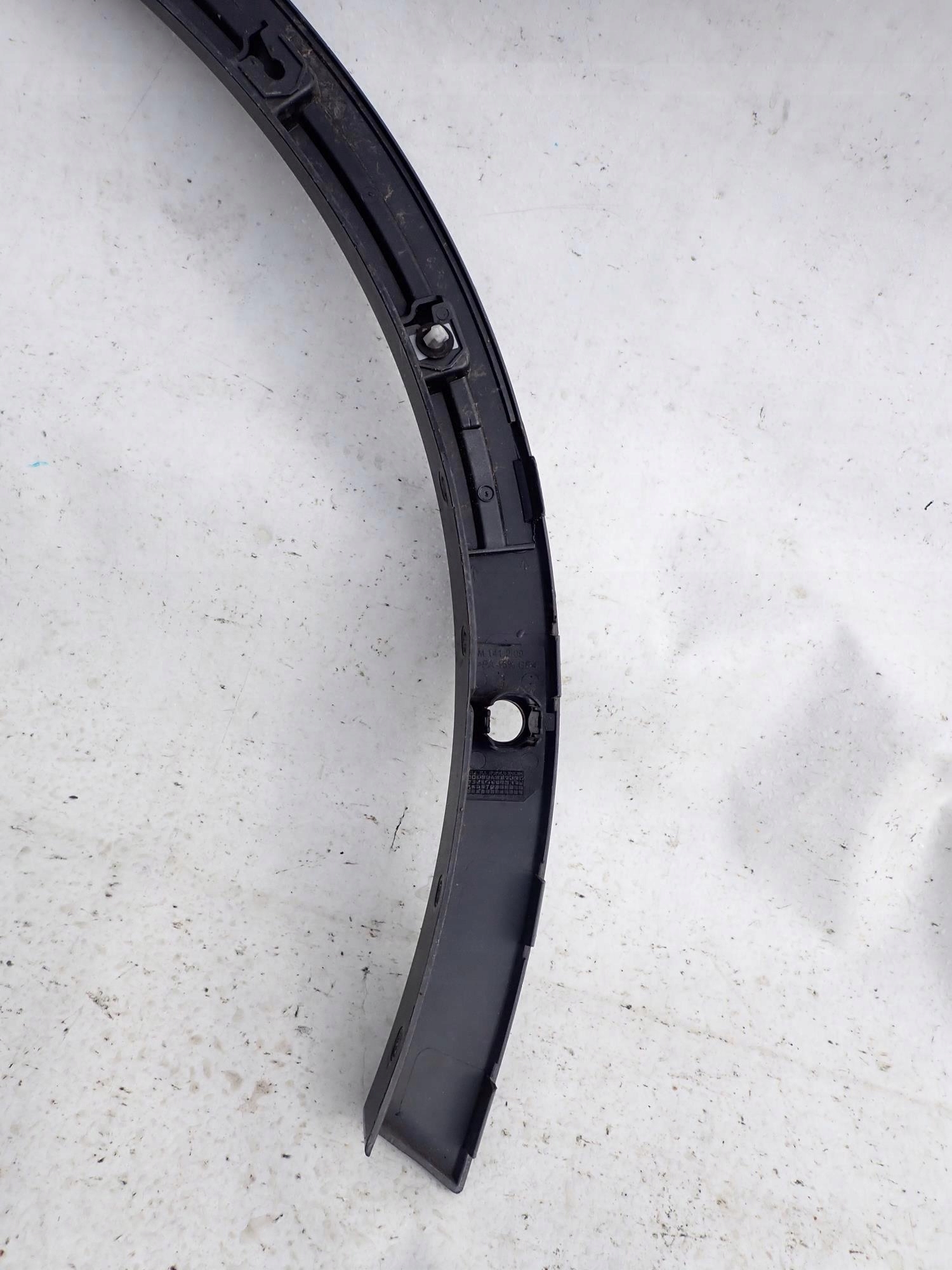 FORD KUGA II TITANIUM 13-19 moulding left front PDC