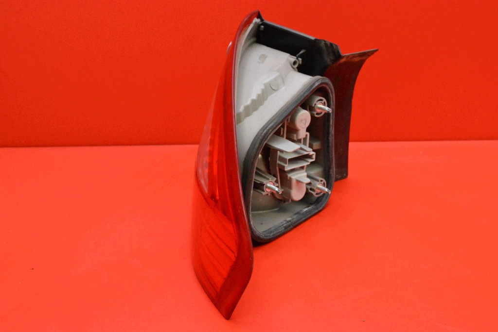 light right rear part rear 7S71-13404-A FORD MONDEO MK4 5D HB 07-10