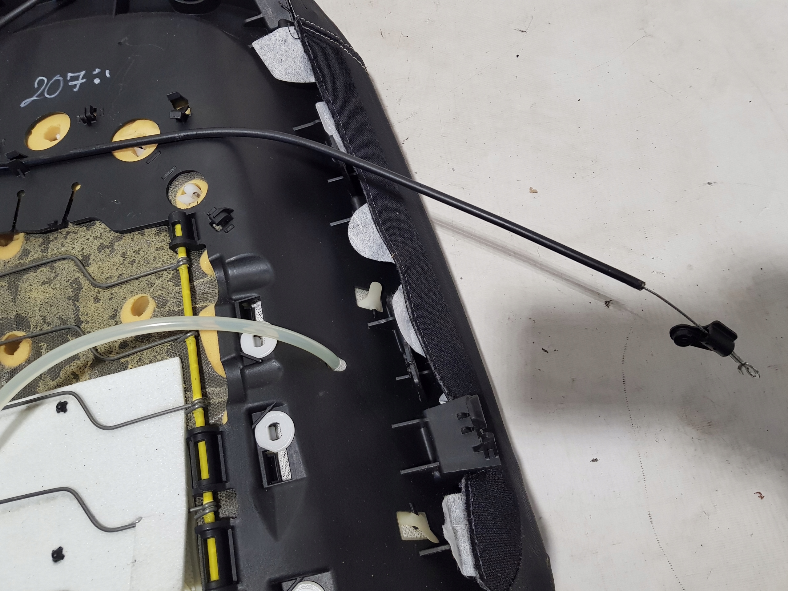 MERCEDES W207 OPARCIE Siège Passegers Droit