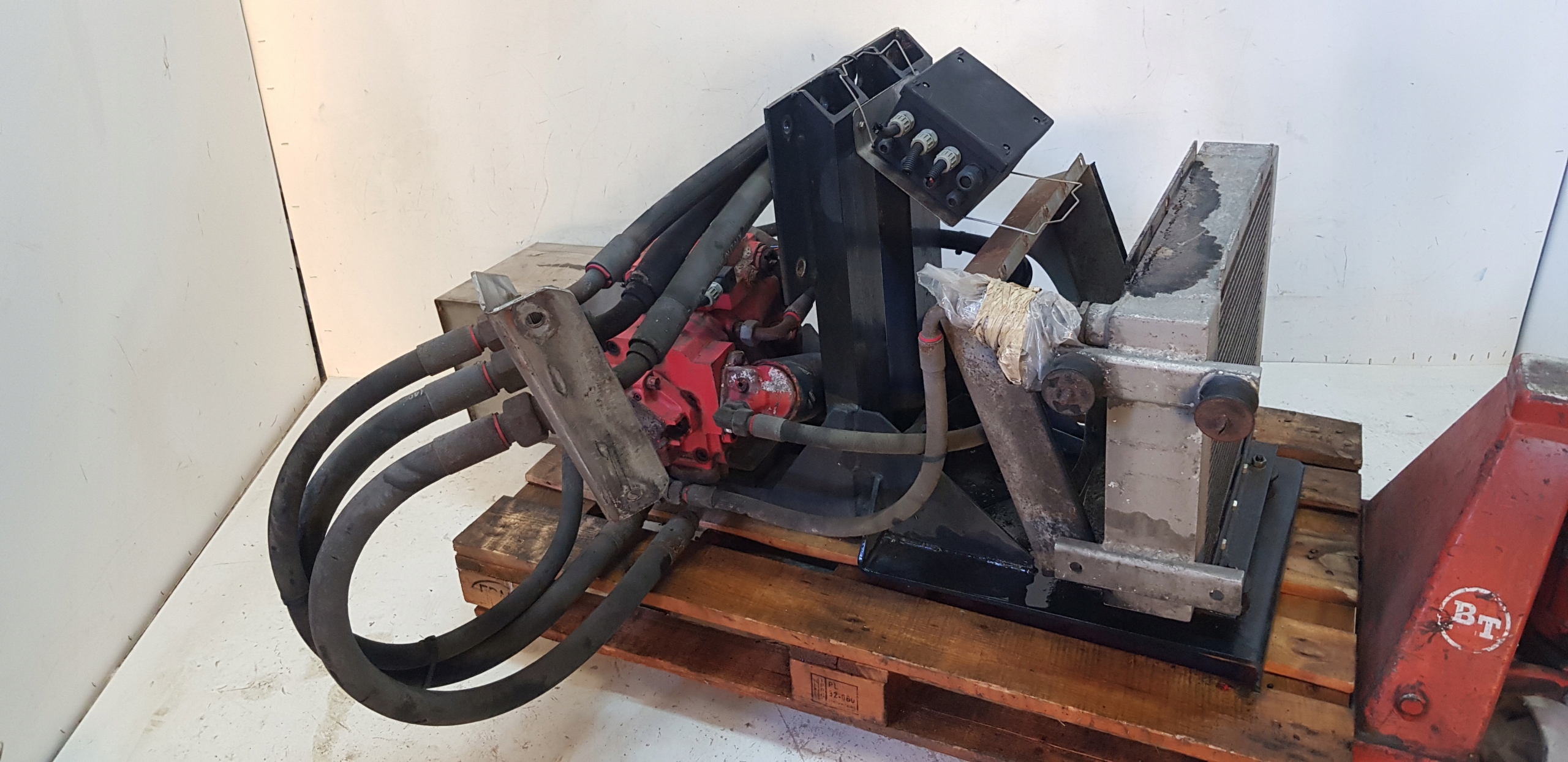 Насос радиатор система гидравлика linde hpv105-02R