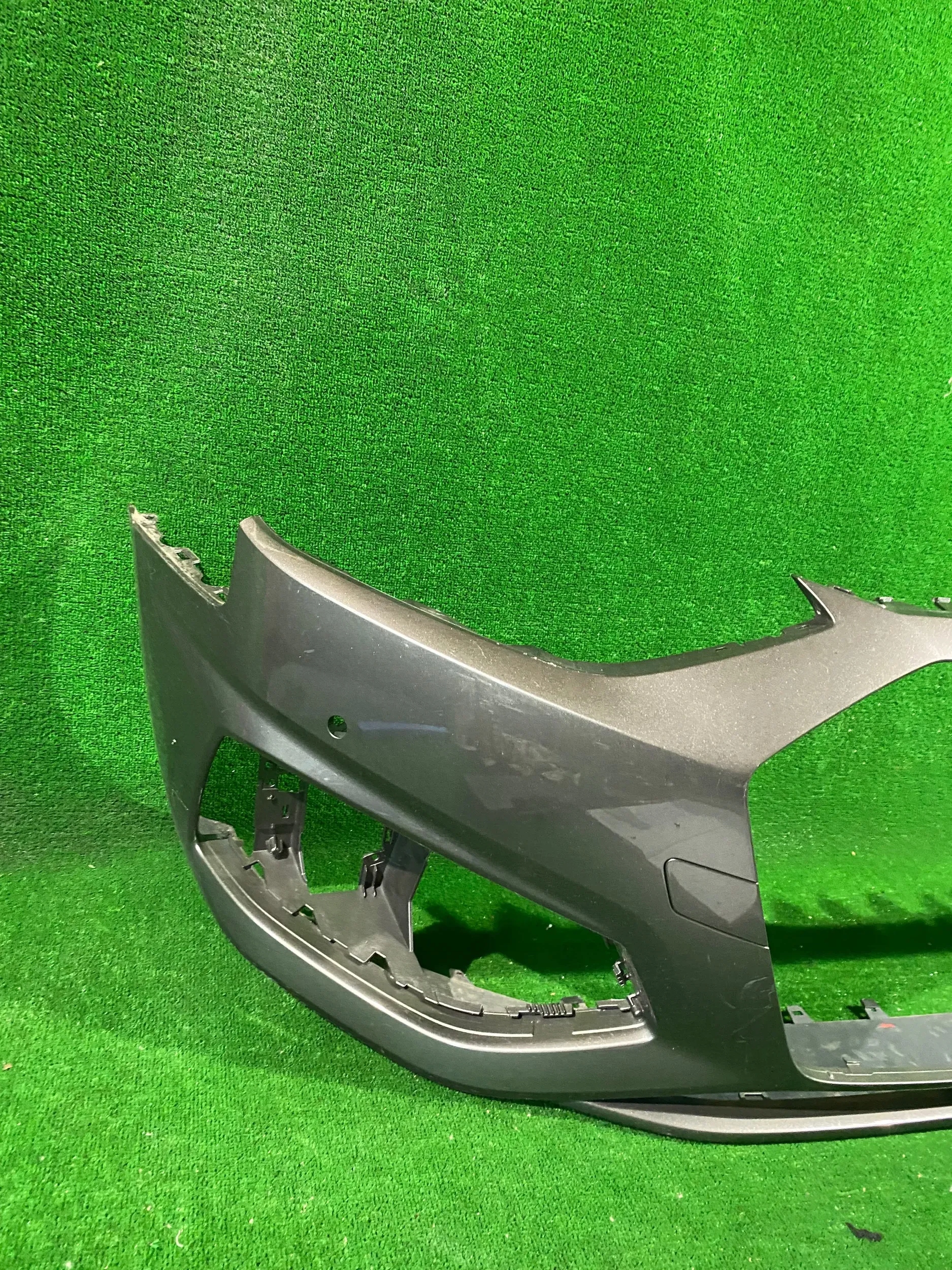 nárazník přední předek AUDI A4 B9 LIFT NR.Z4286