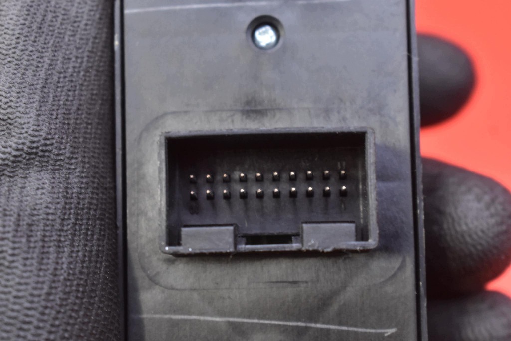 control panel of the window EU A00068994 BAIC BEIJING X3 LIFT 19