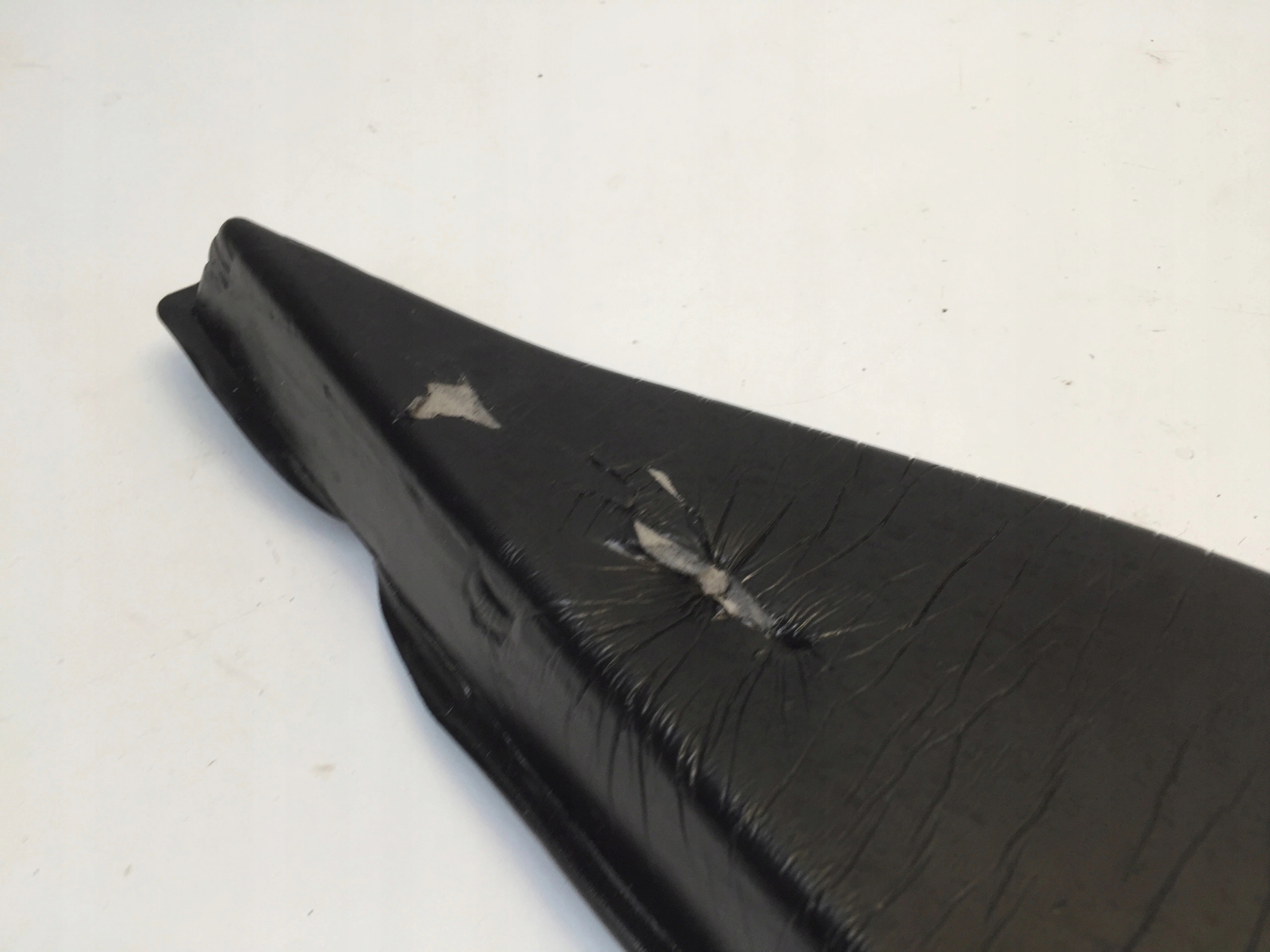 FORD KUGA III MK3 2021 WYGLUSZENIE BLOTNIKA PRAWE Car type Passenger cars