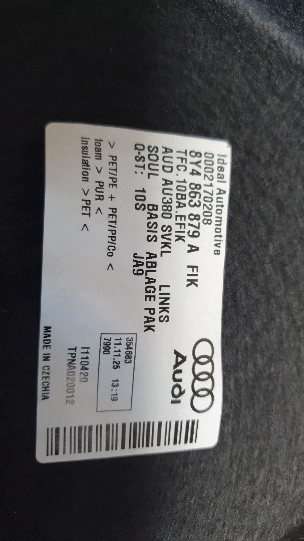 Audi A3 8Y hb boot upholstery left 8Y4863879A