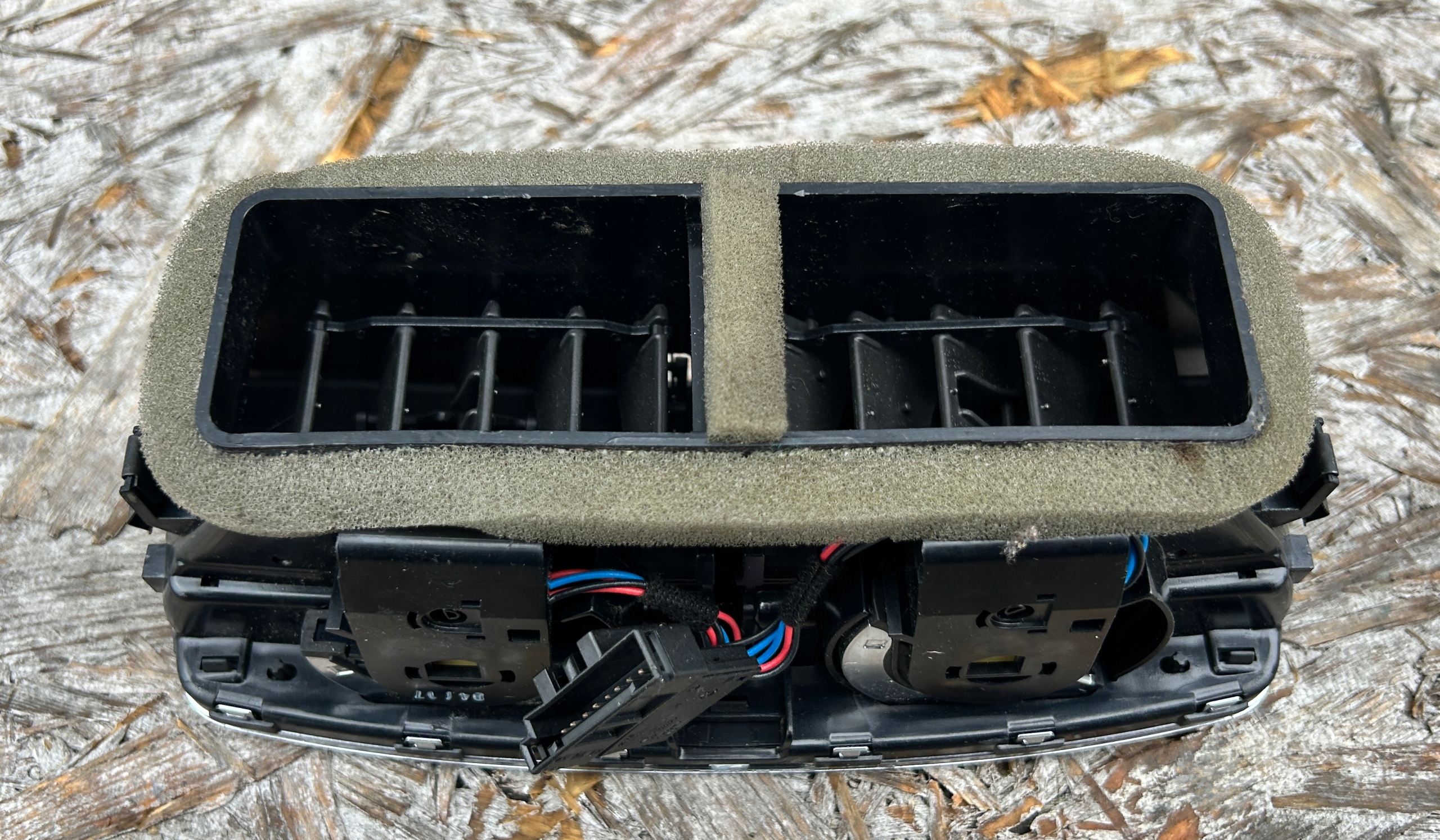 grid air conditioning devices rear part AUDI A8 S8 D4 LIFT 4H0819203F