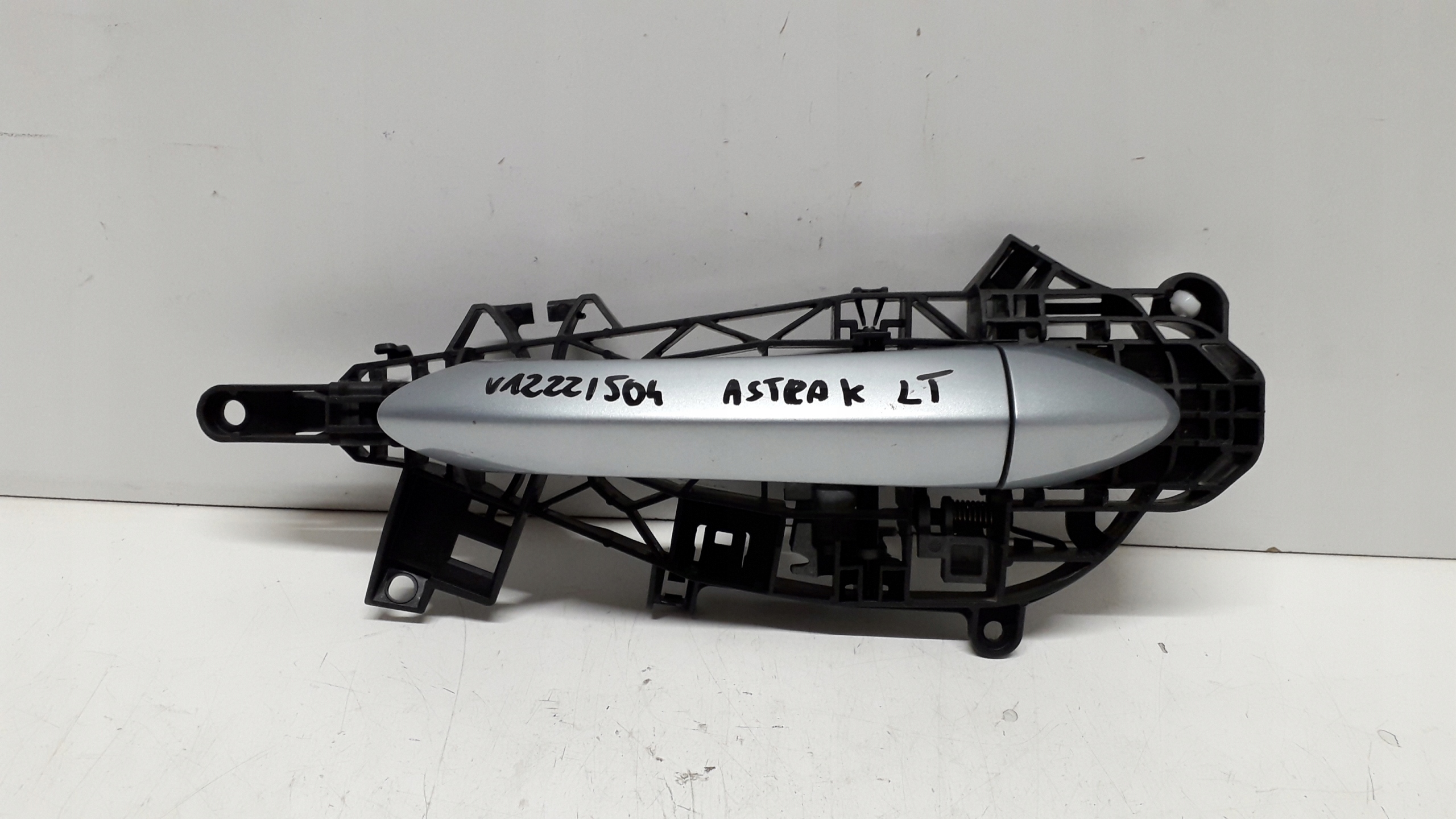 OPEL ASTRA K 15- KLAMKA LEWA TYLNA ZEWNĘTRZNA