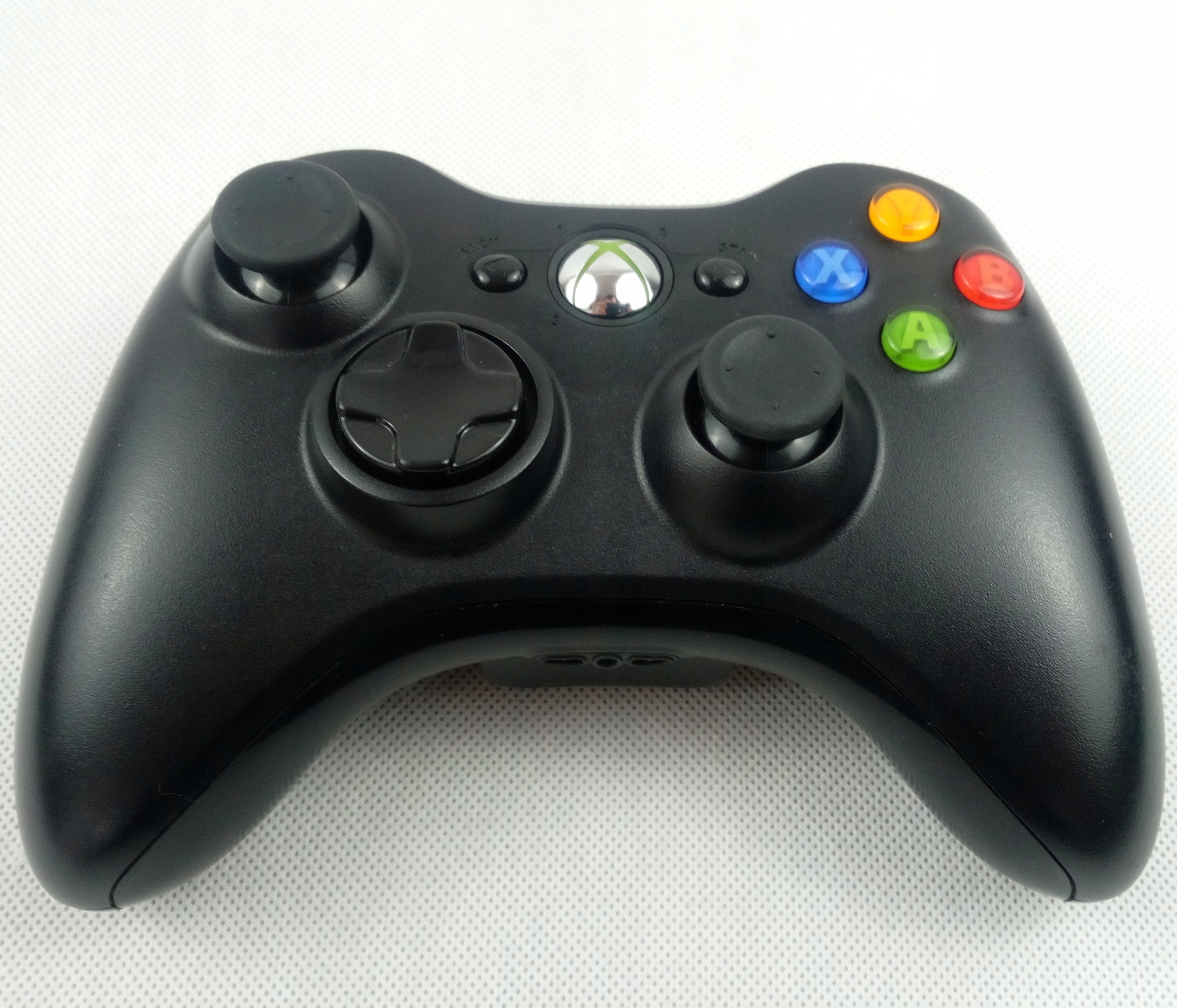 kup pada i graj dalej XBOX 360 PAD BEZPRZEWODOWY ORYGINALNY CZARNY EAN (GTIN) 0885370114850