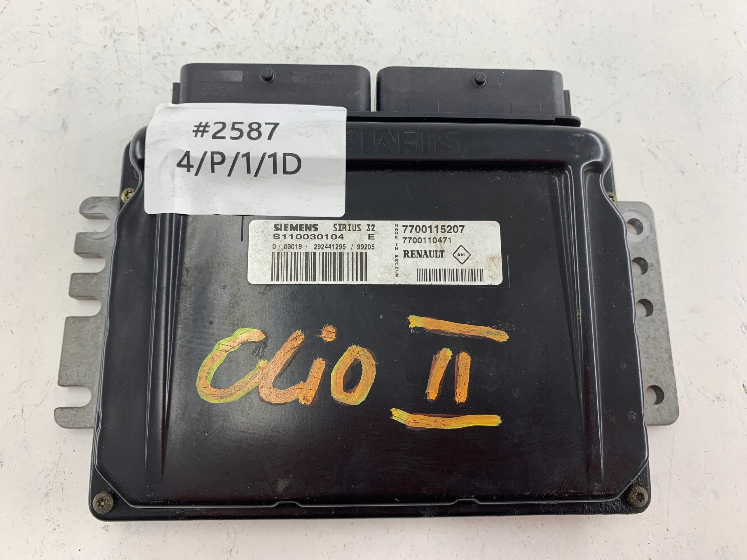 RENAULT CLIO II 1.2 control unit of the engine 7700115207