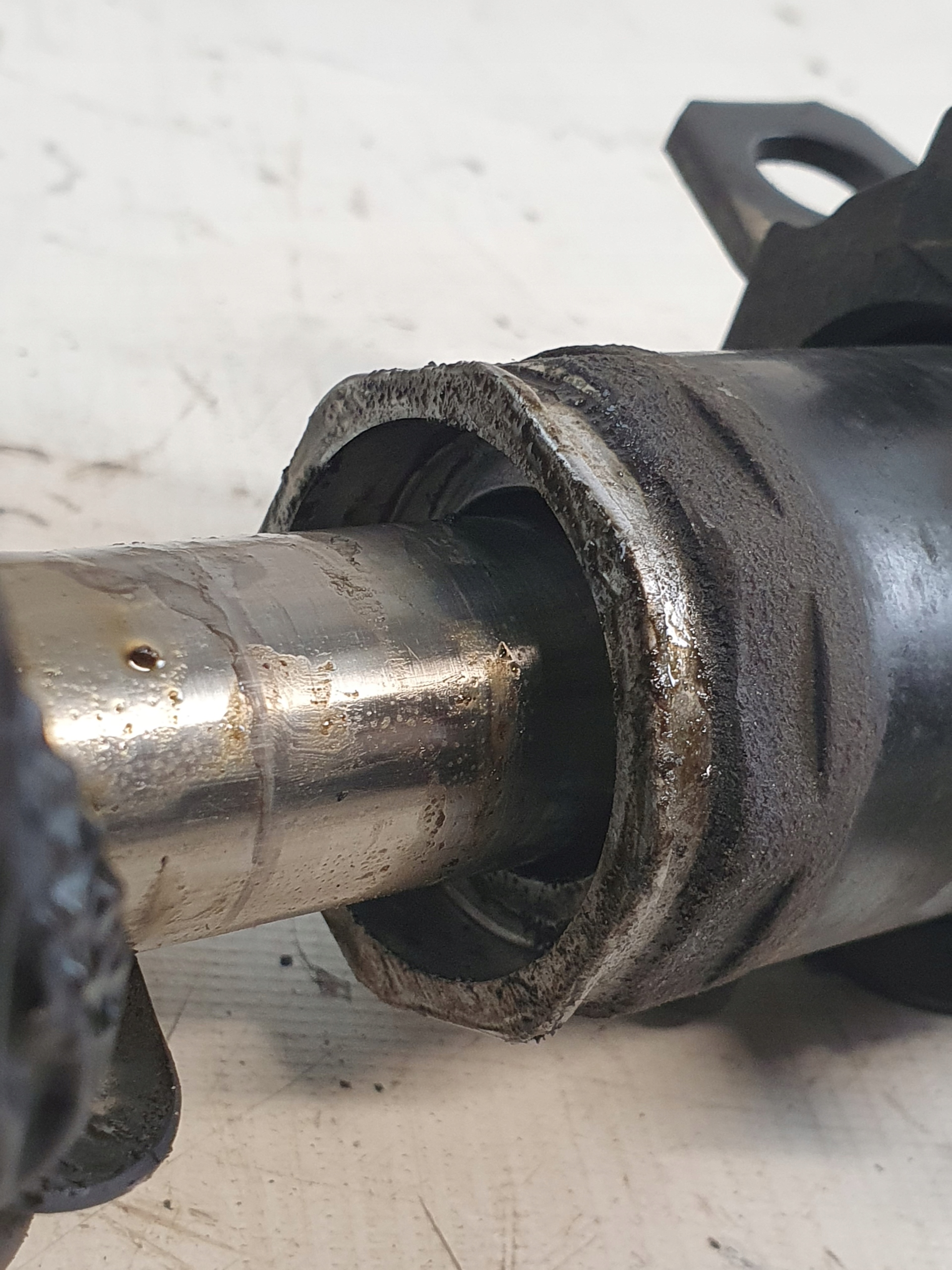 Boîter direction MAZDA 323F BJ 1.5B 99r.